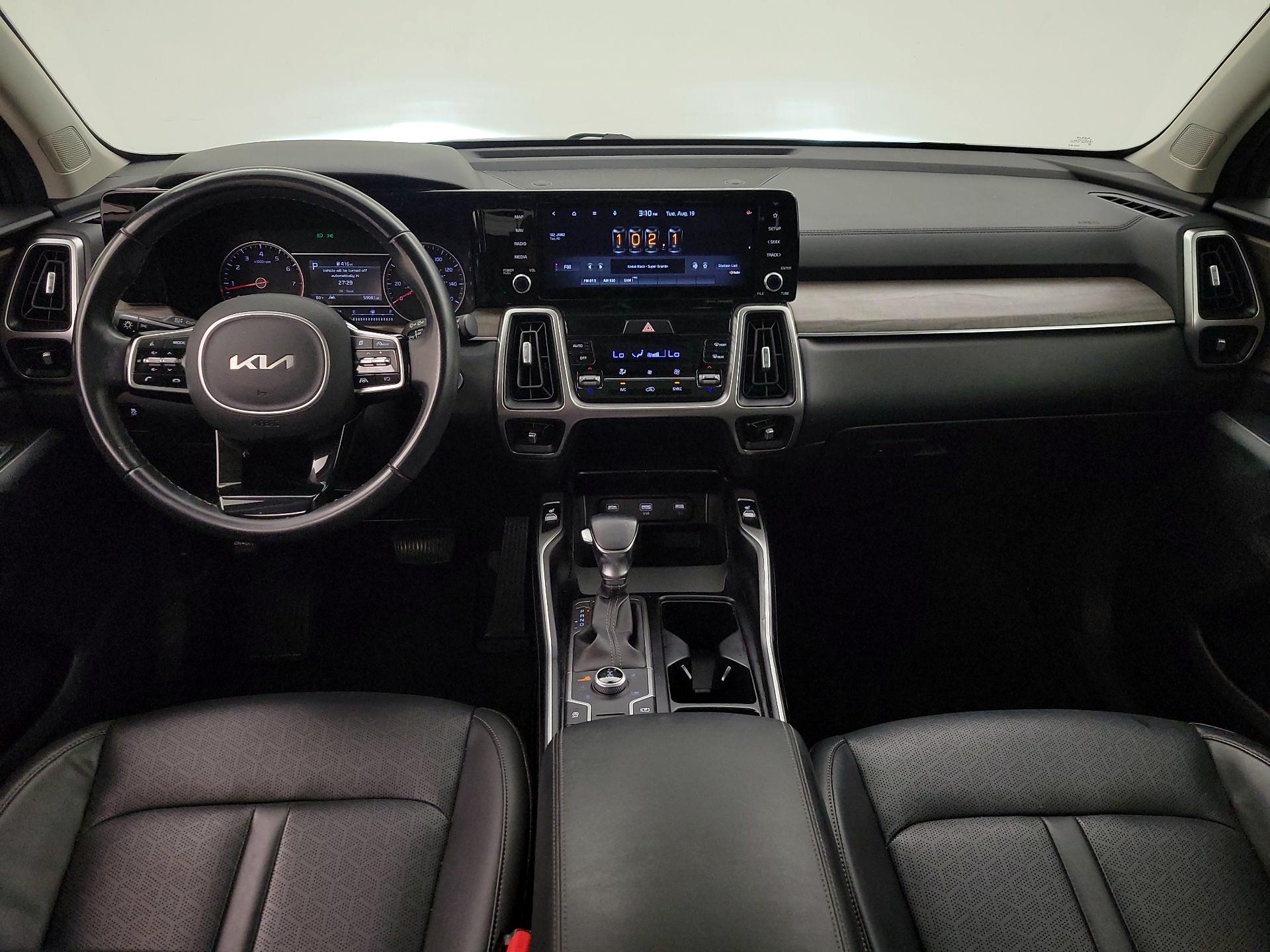 Thumbnail: 2022 Kia Sorento - 9