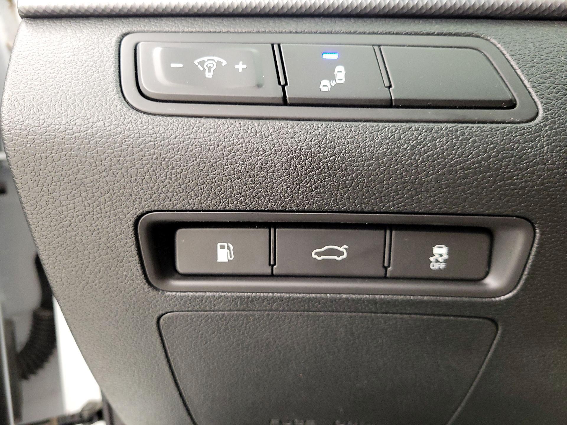 Thumbnail: 2019 Hyundai Sonata - 13