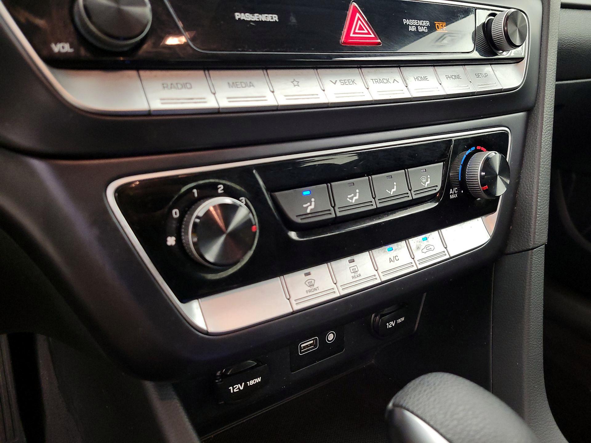 Thumbnail: 2019 Hyundai Sonata - 16