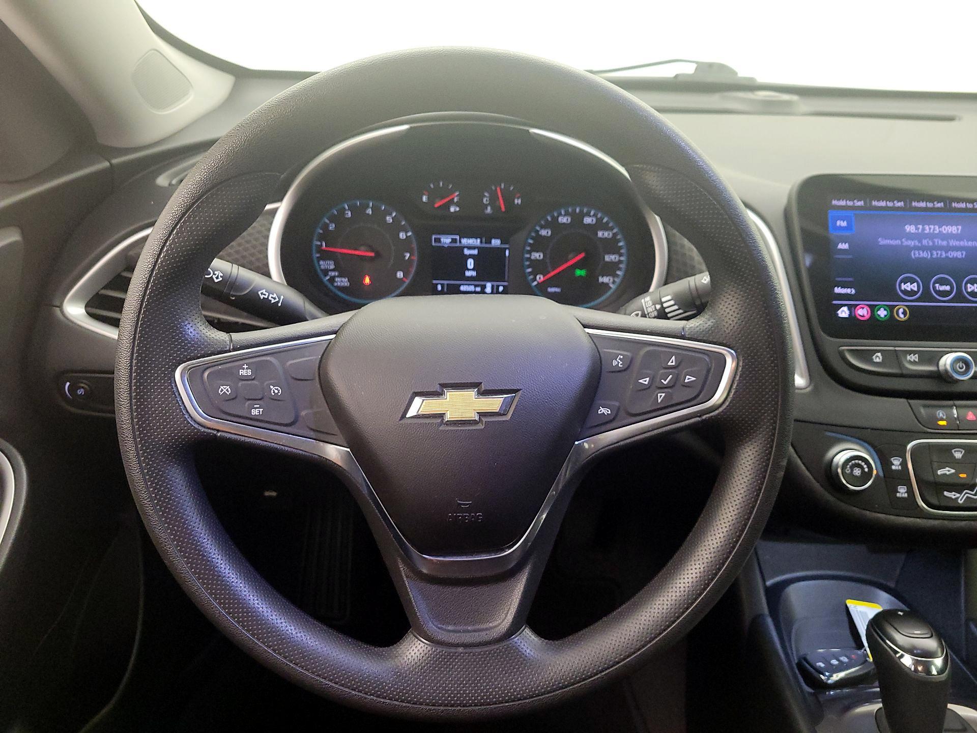 Thumbnail: 2020 Chevrolet Malibu - 10