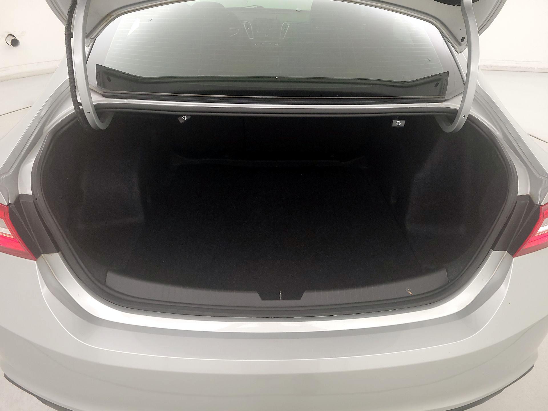 Thumbnail: 2020 Chevrolet Malibu - 20