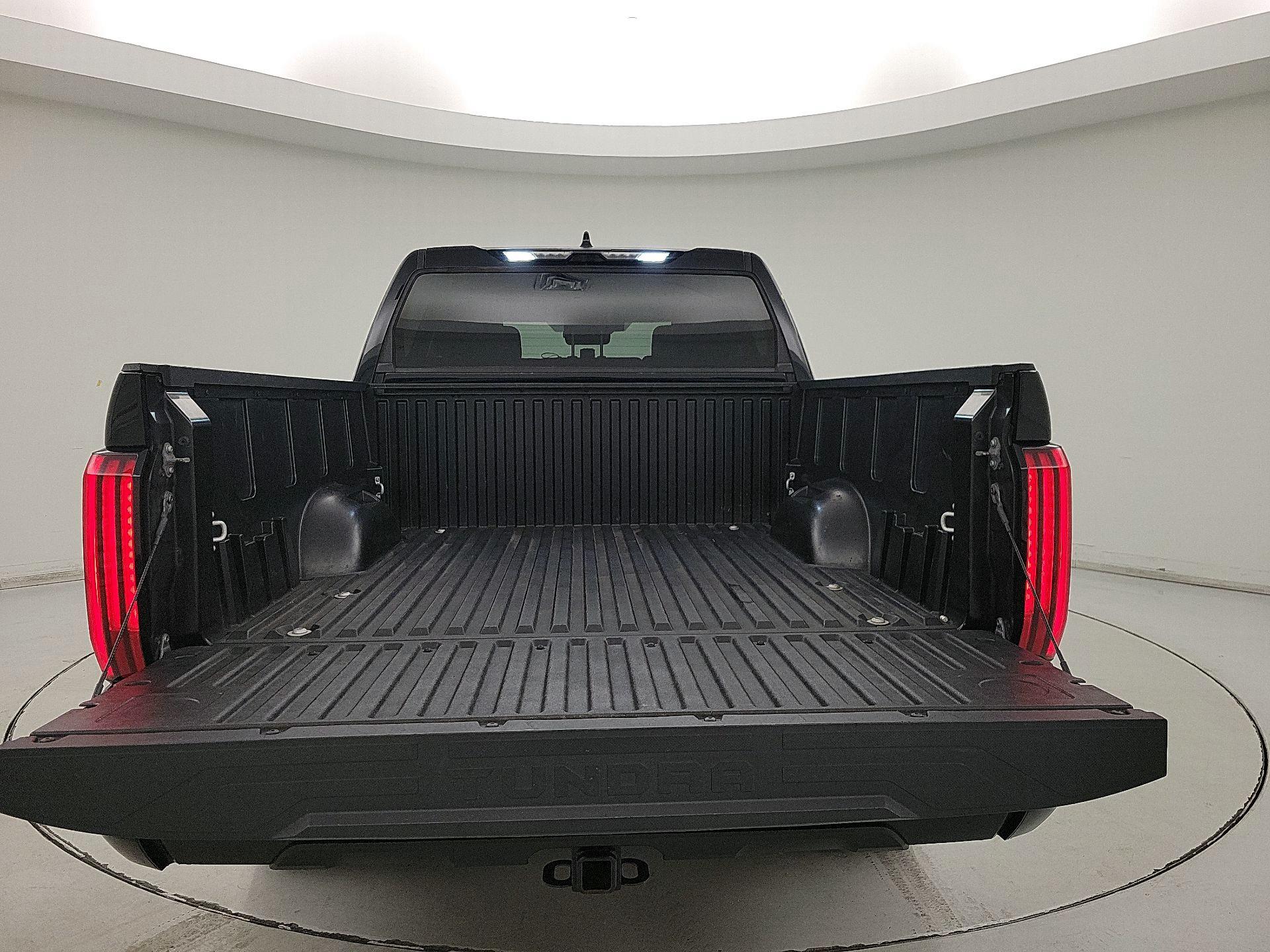 Thumbnail: 2022 Toyota Tundra - 20