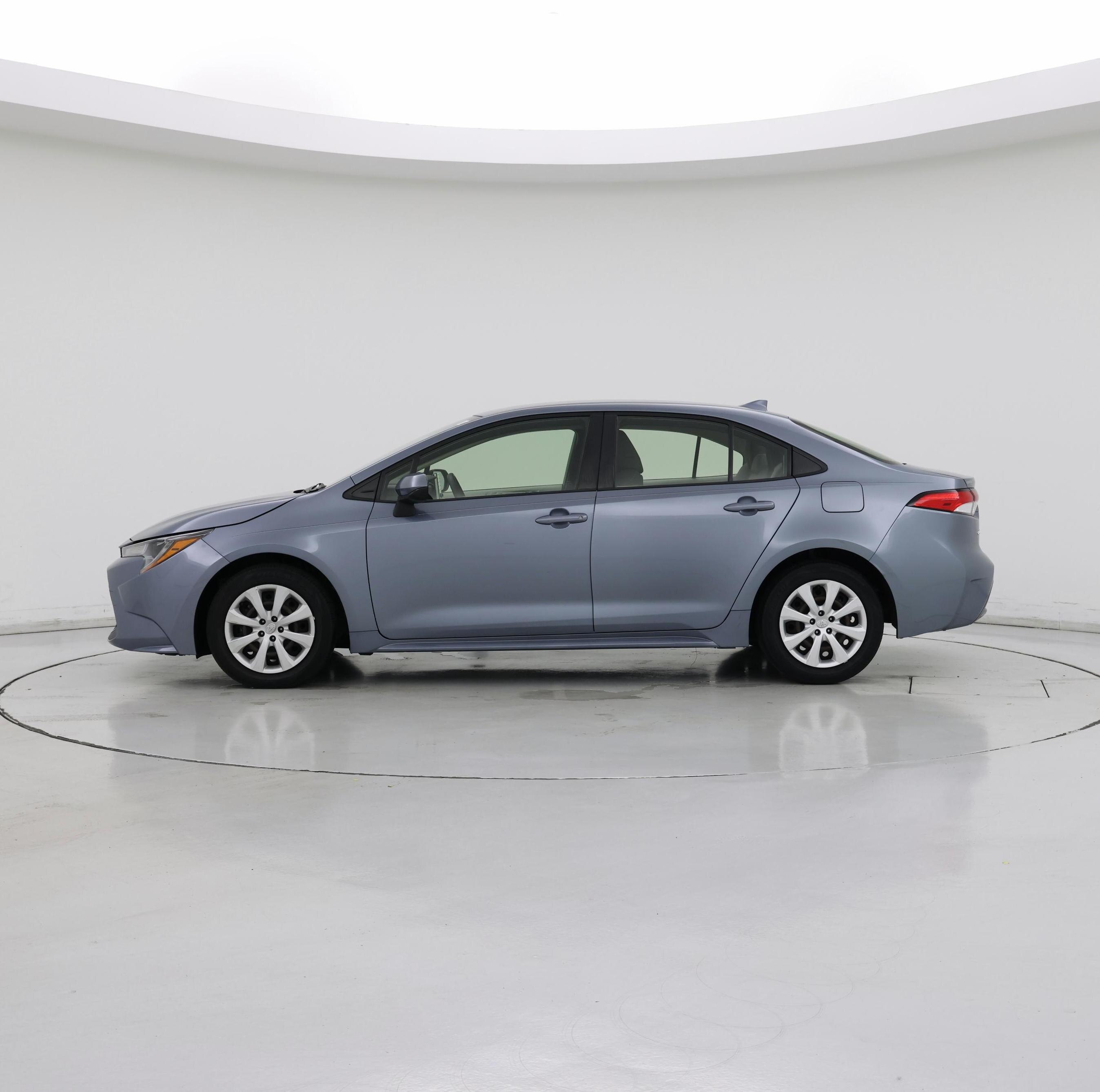 Thumbnail: 2021 Toyota Corolla - 3