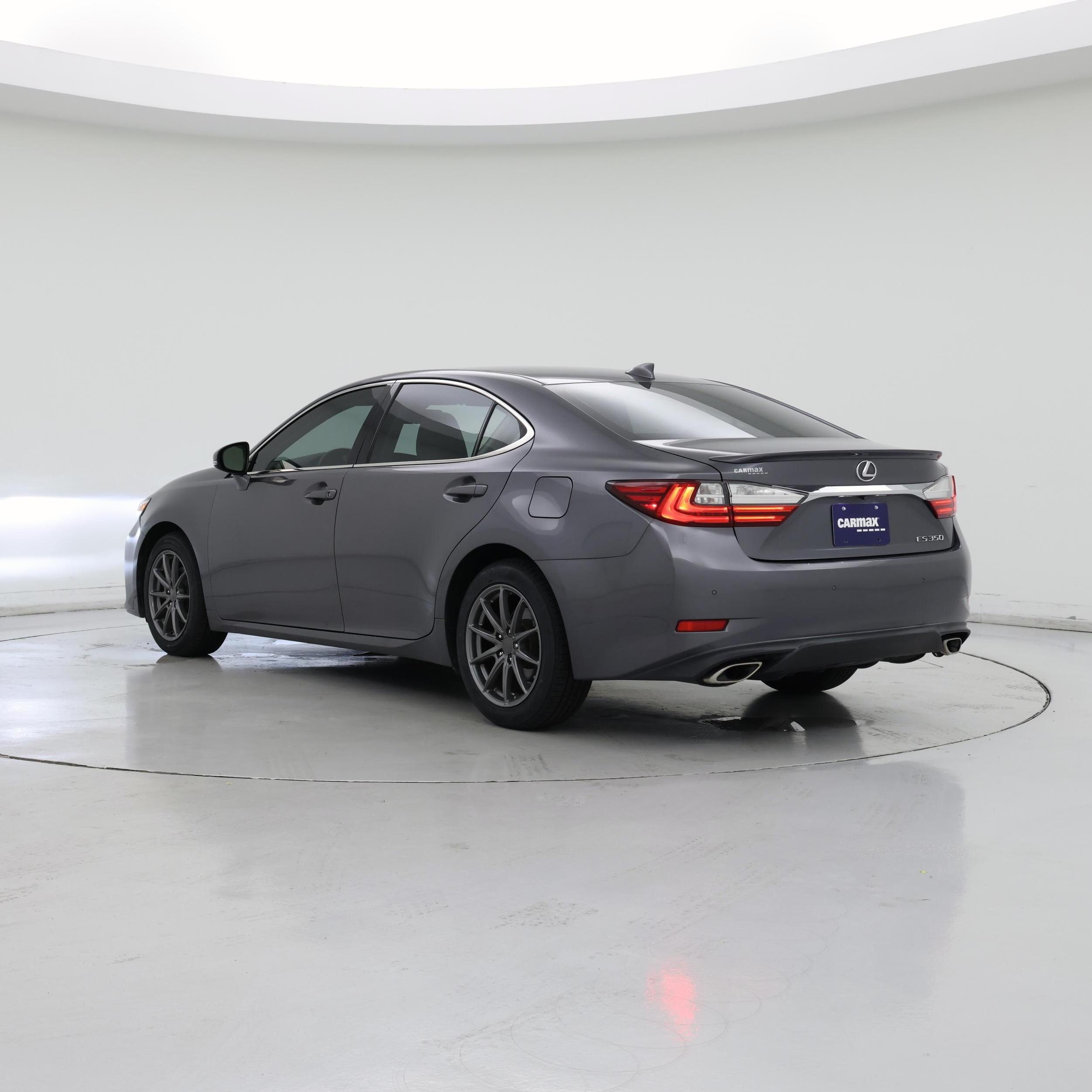 Thumbnail: 2017 Lexus ES - 2