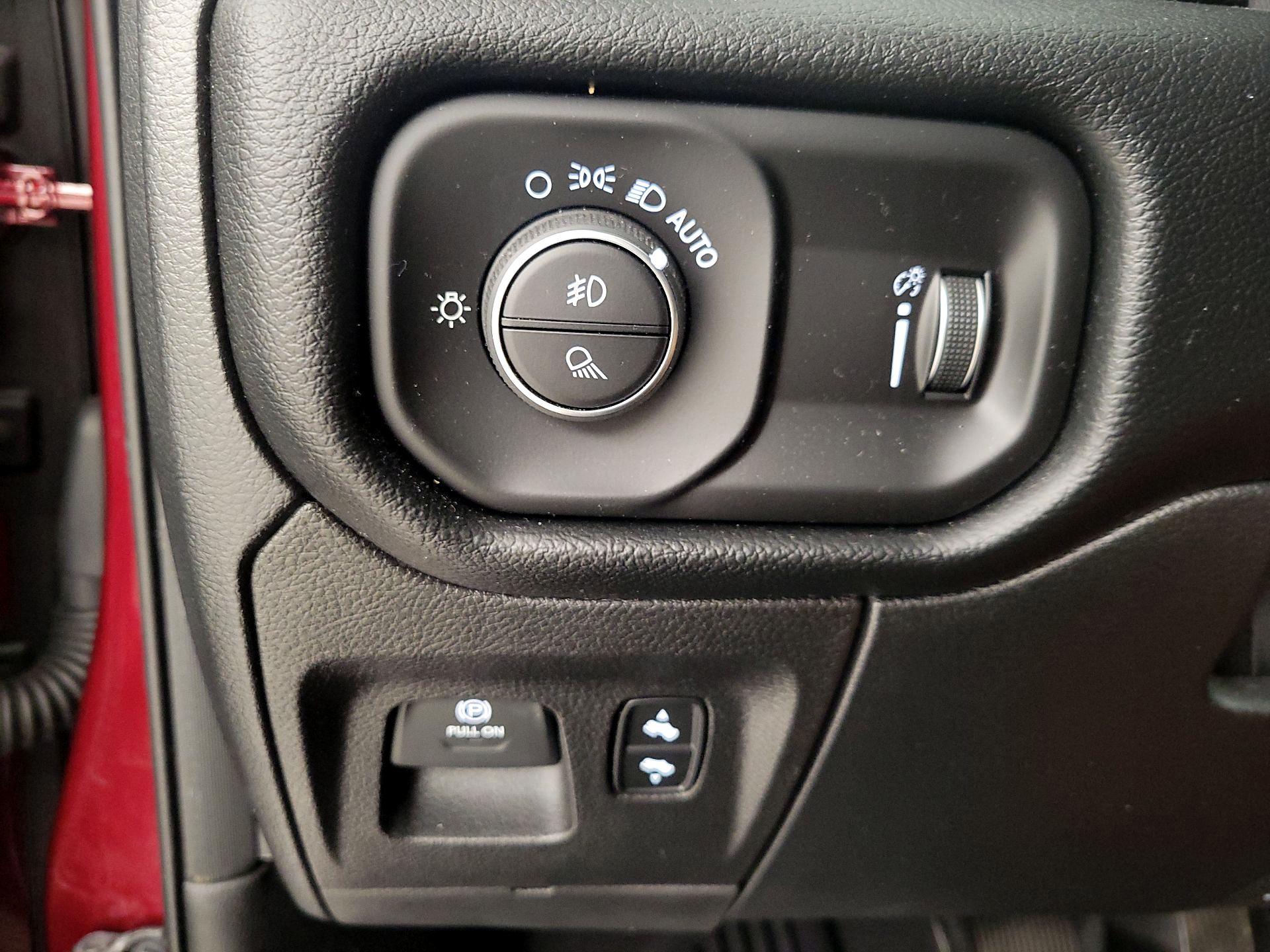 Thumbnail: 2021 RAM 1500 - 13