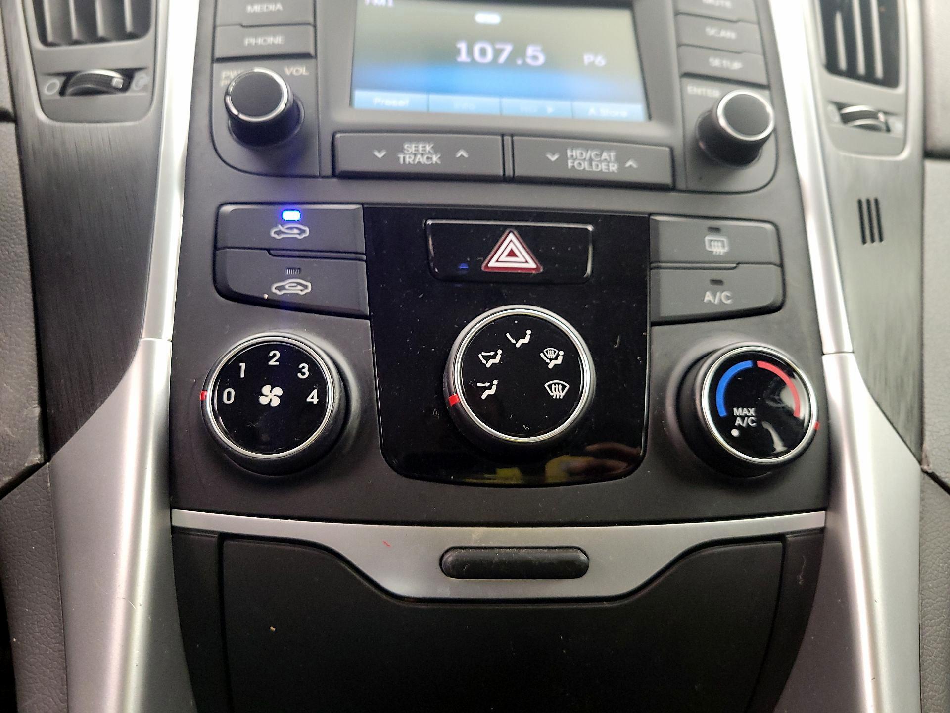 Thumbnail: 2014 Hyundai Sonata - 16