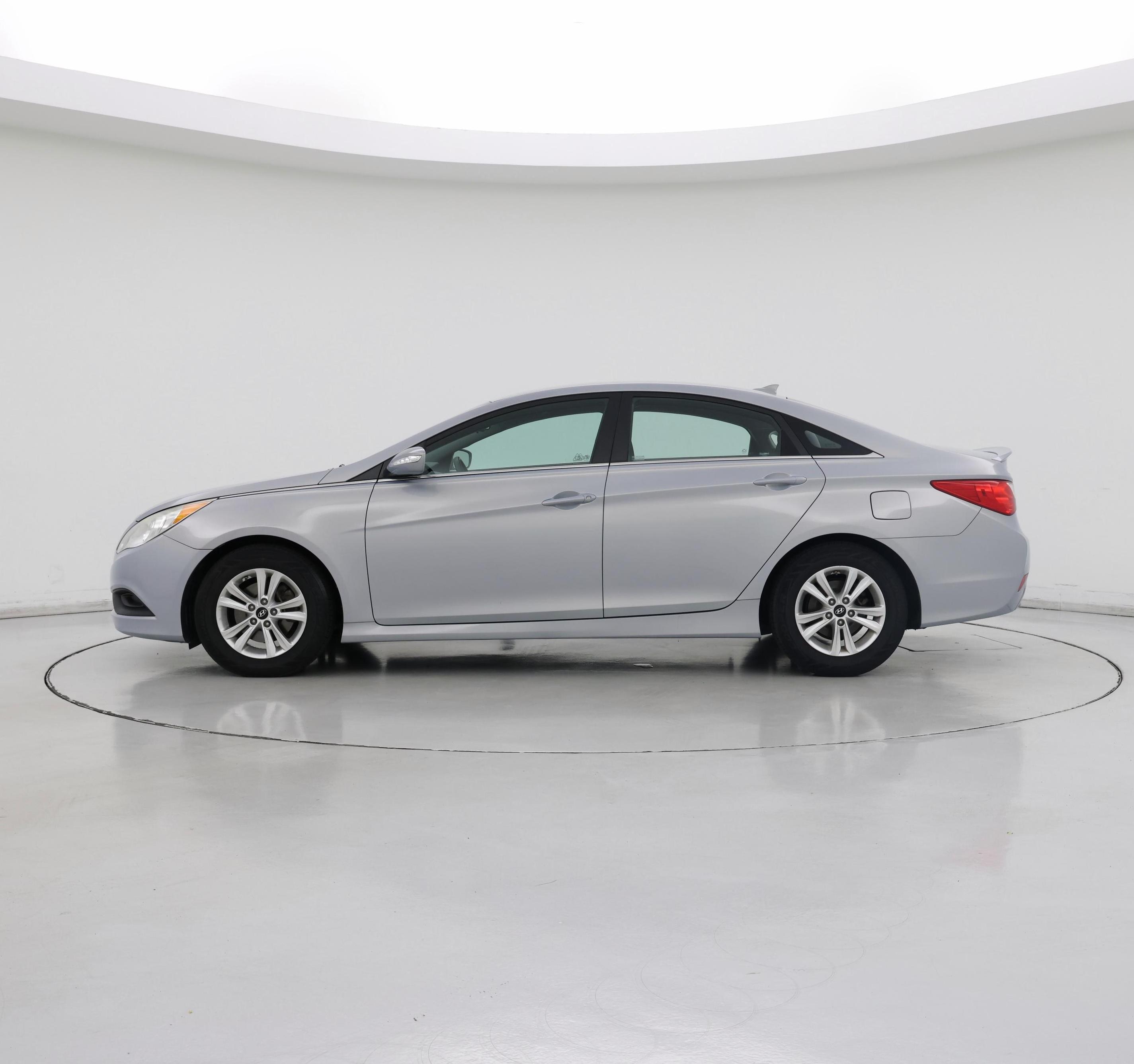 Thumbnail: 2014 Hyundai Sonata - 3