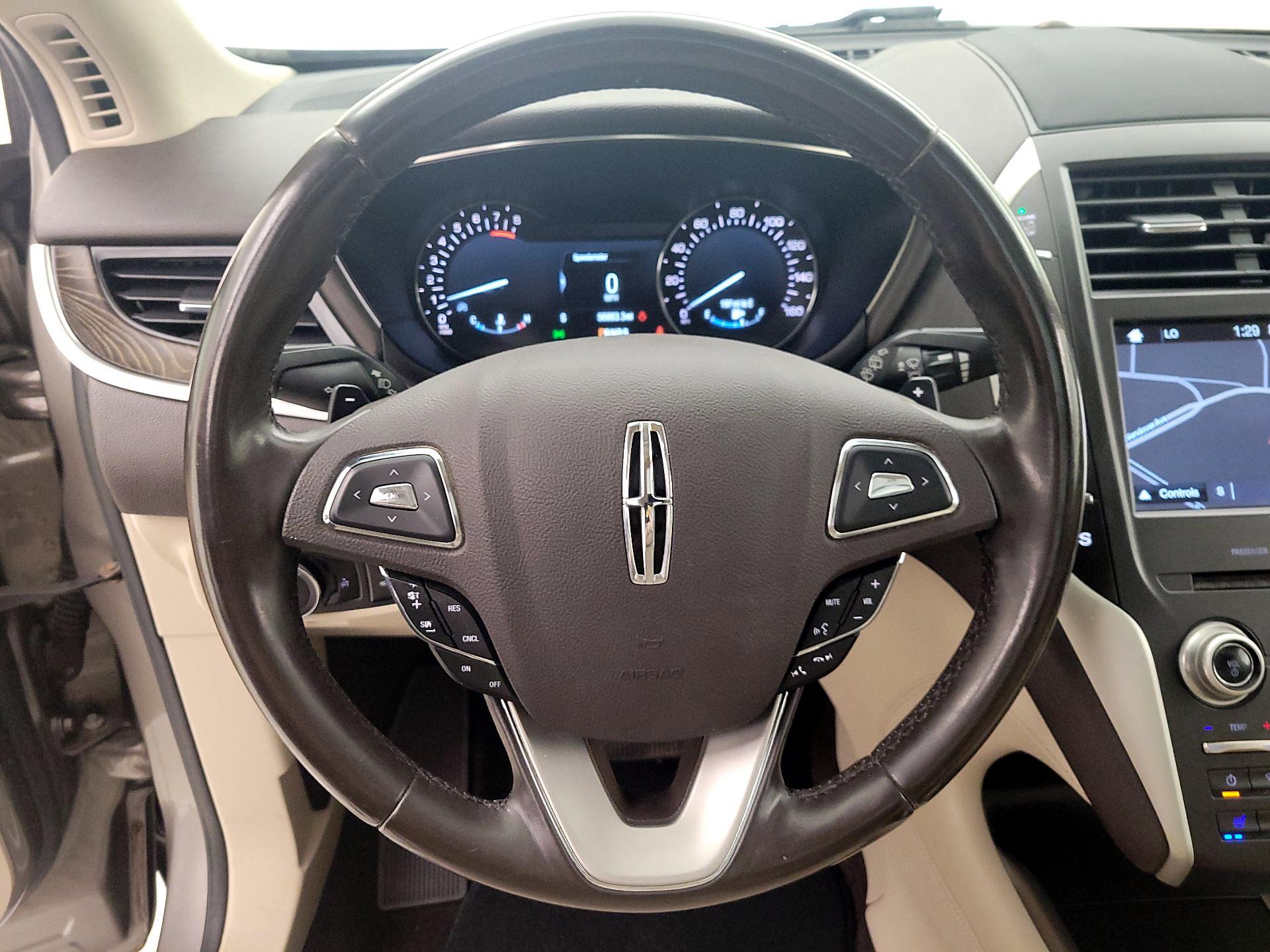 Thumbnail: 2017 Lincoln MKC - 10