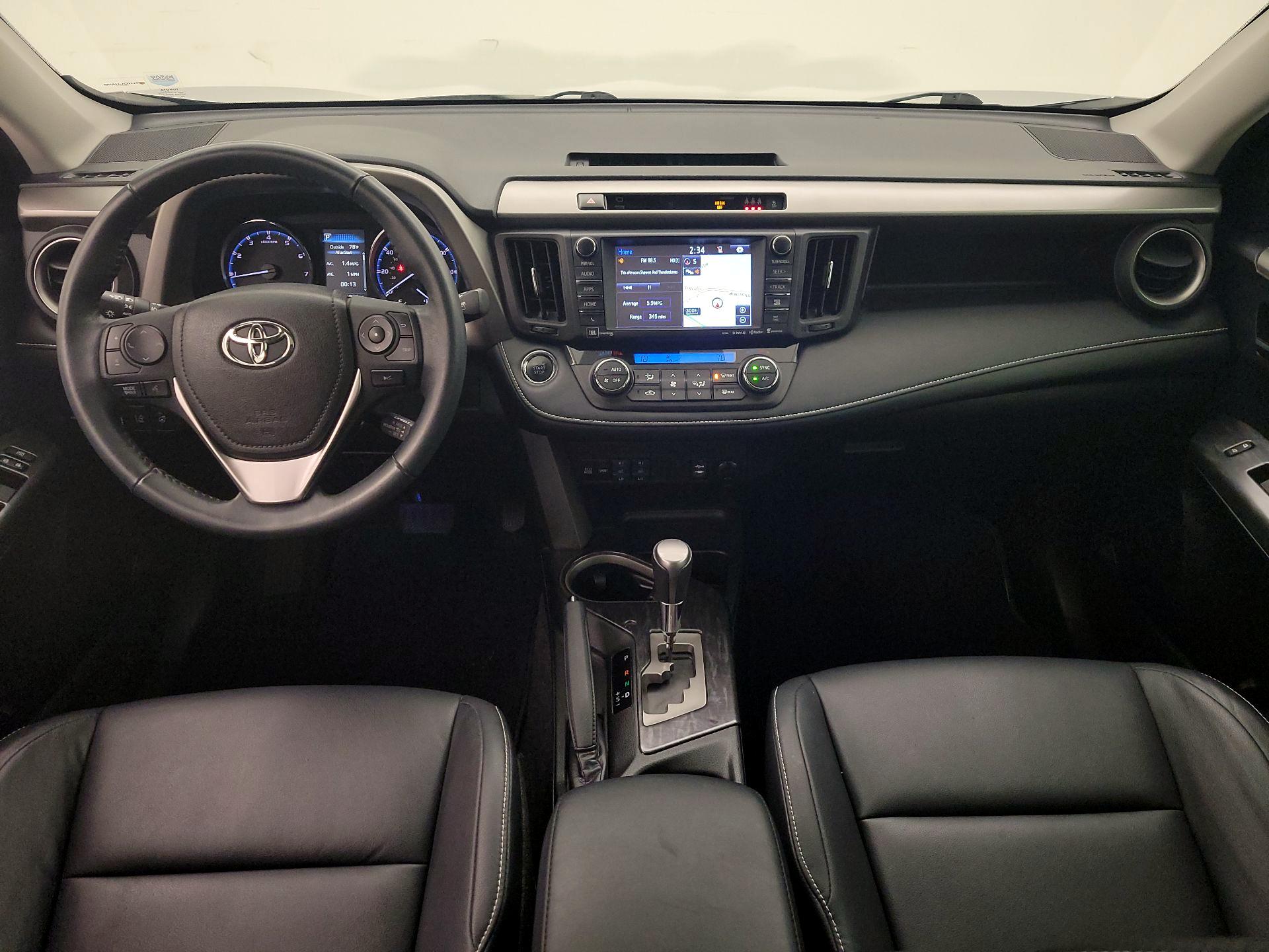 Thumbnail: 2017 Toyota RAV4 - 9