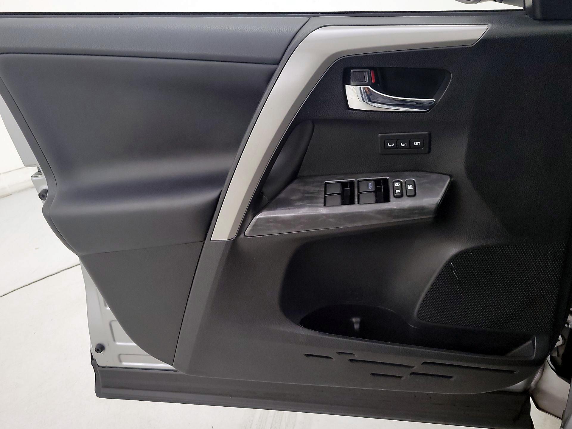 Thumbnail: 2017 Toyota RAV4 - 12