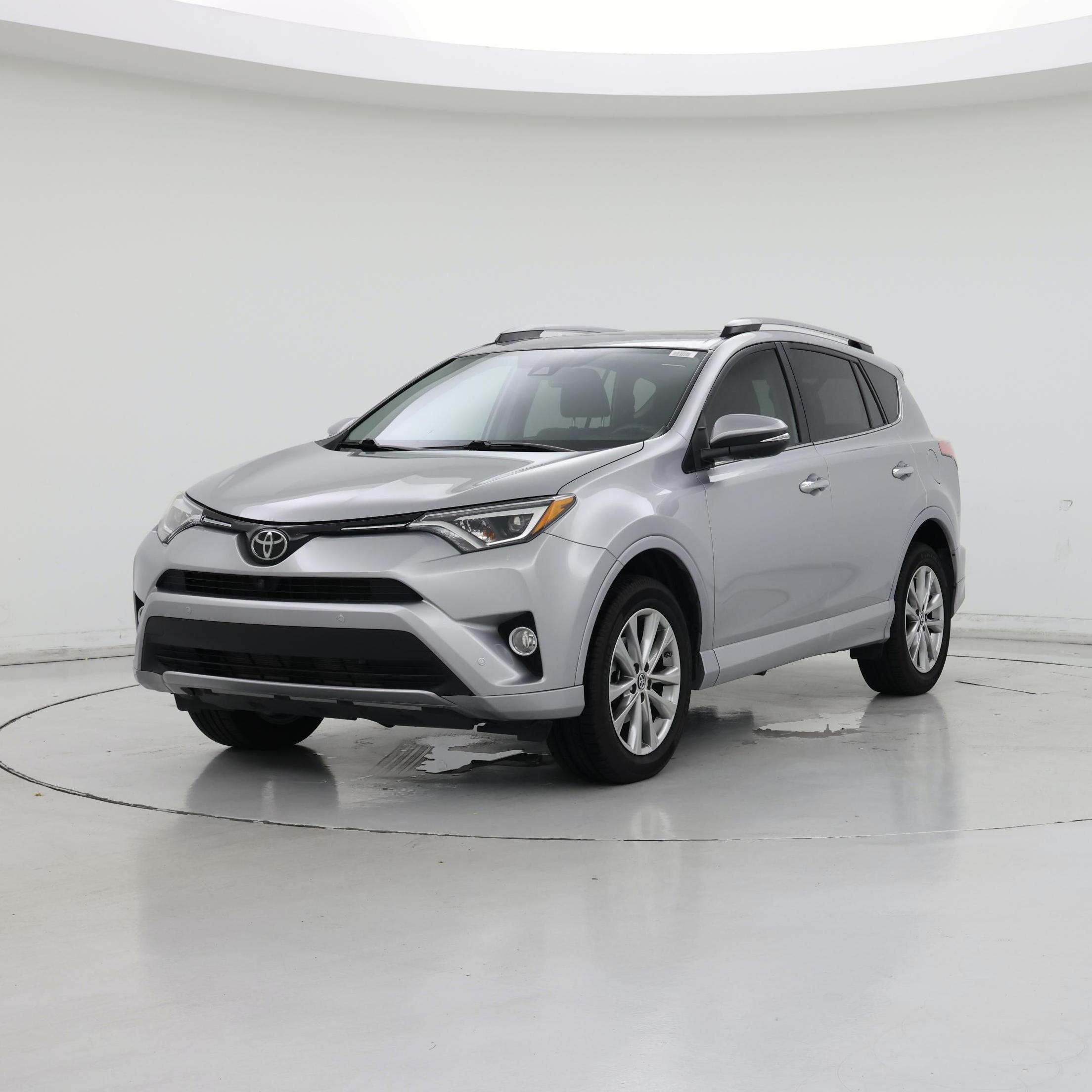 Thumbnail: 2017 Toyota RAV4 - 4