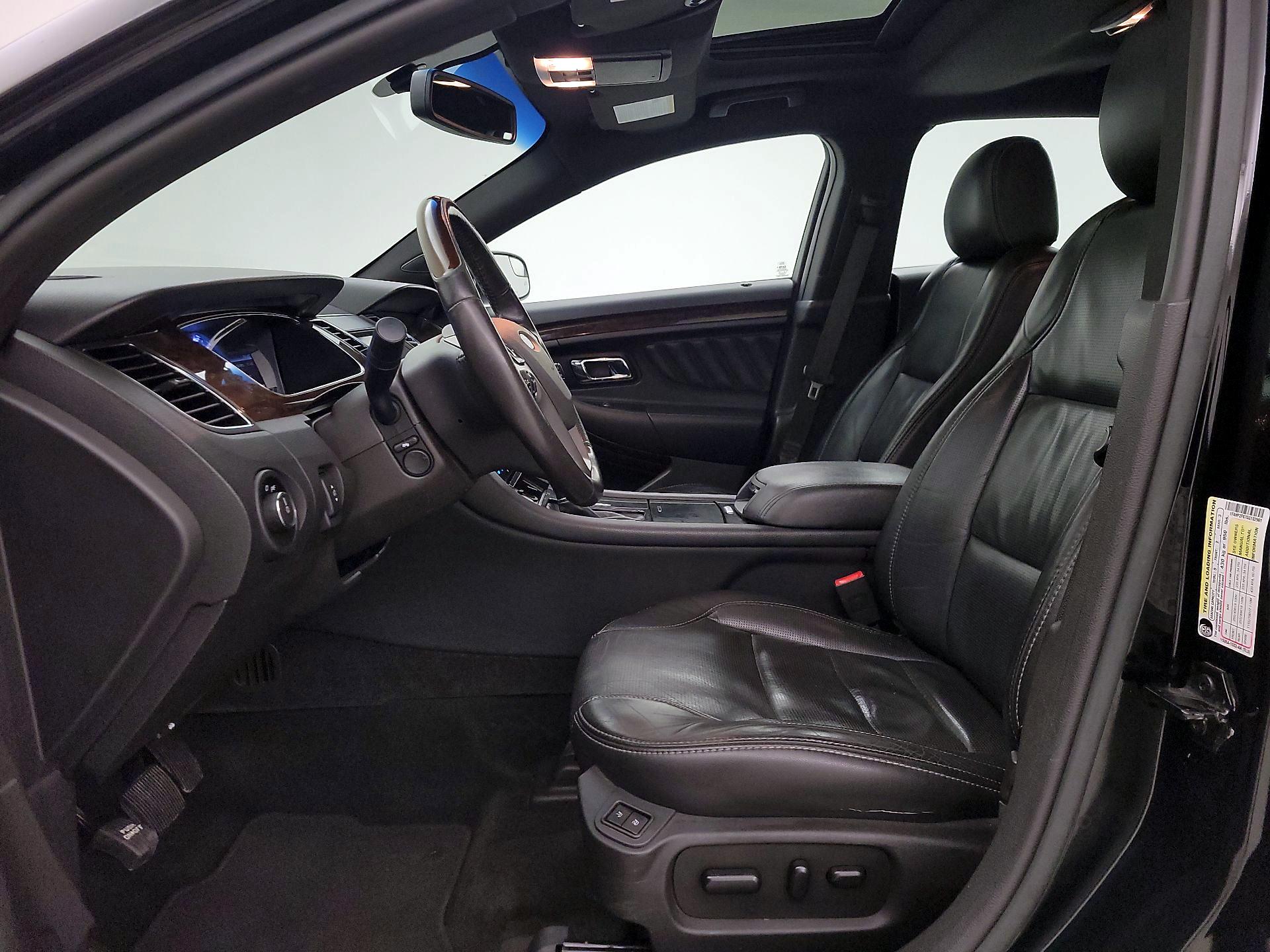 Thumbnail: 2016 Ford Taurus - 11