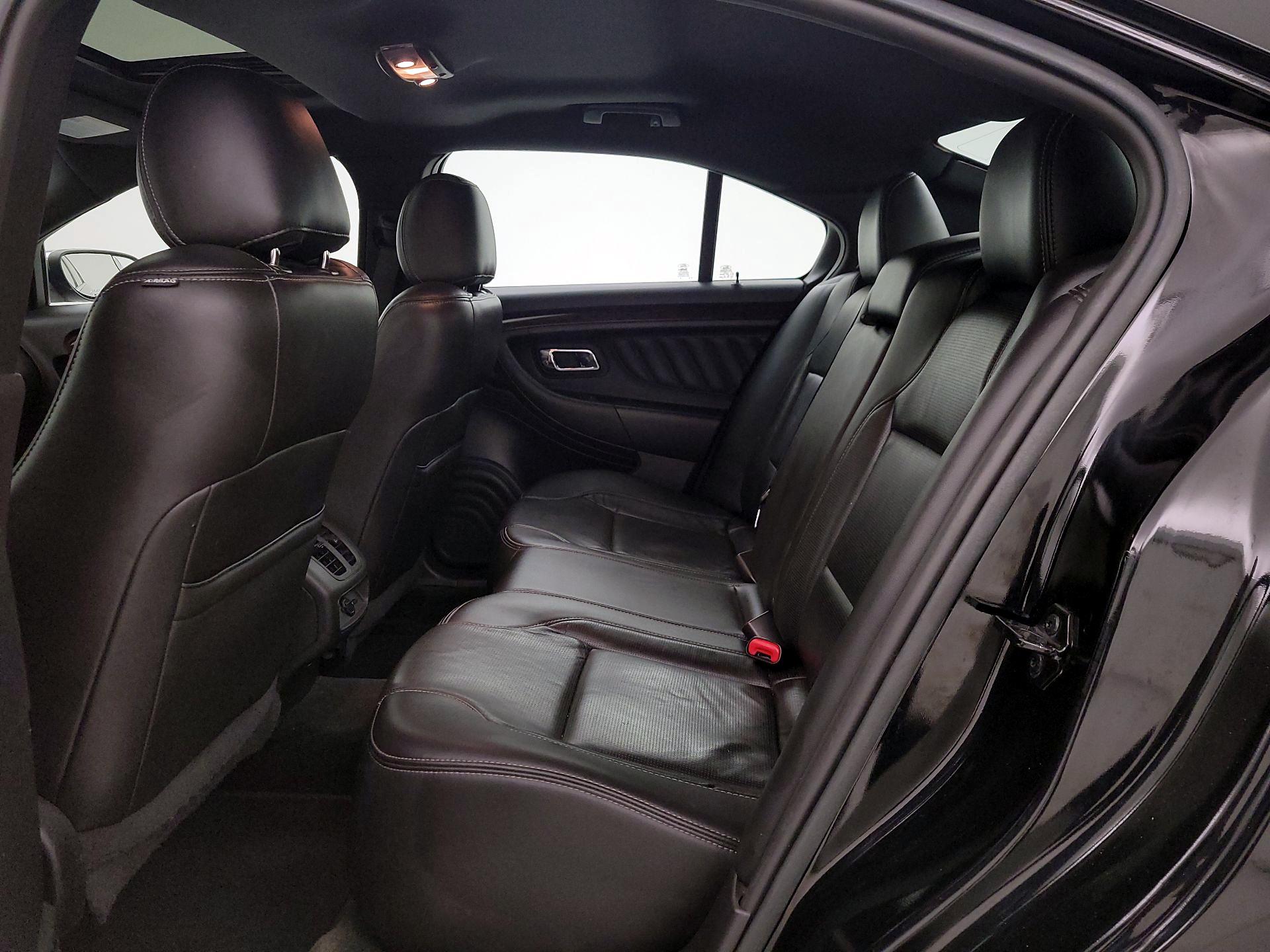 Thumbnail: 2016 Ford Taurus - 20