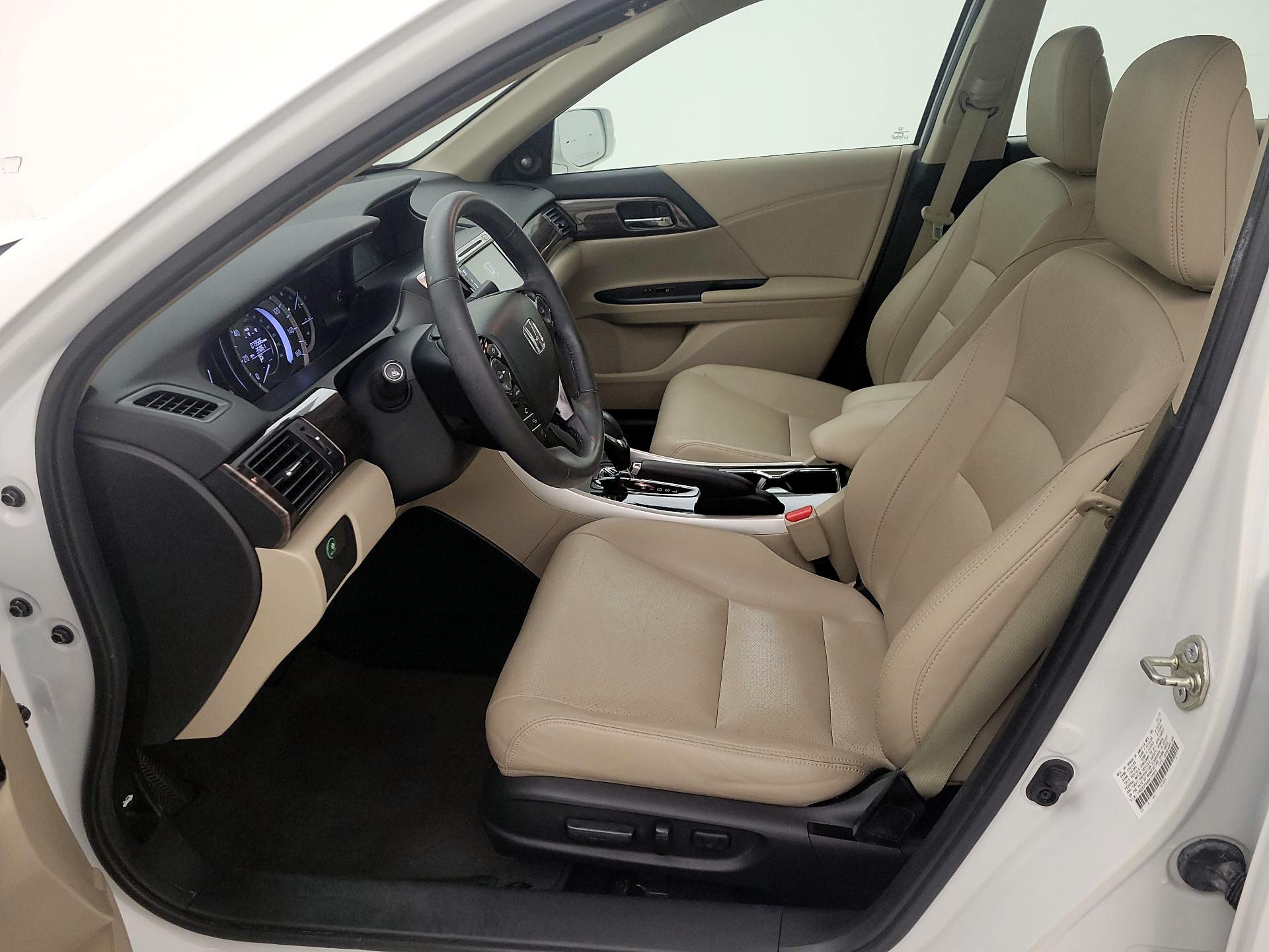 Thumbnail: 2016 Honda Accord - 11