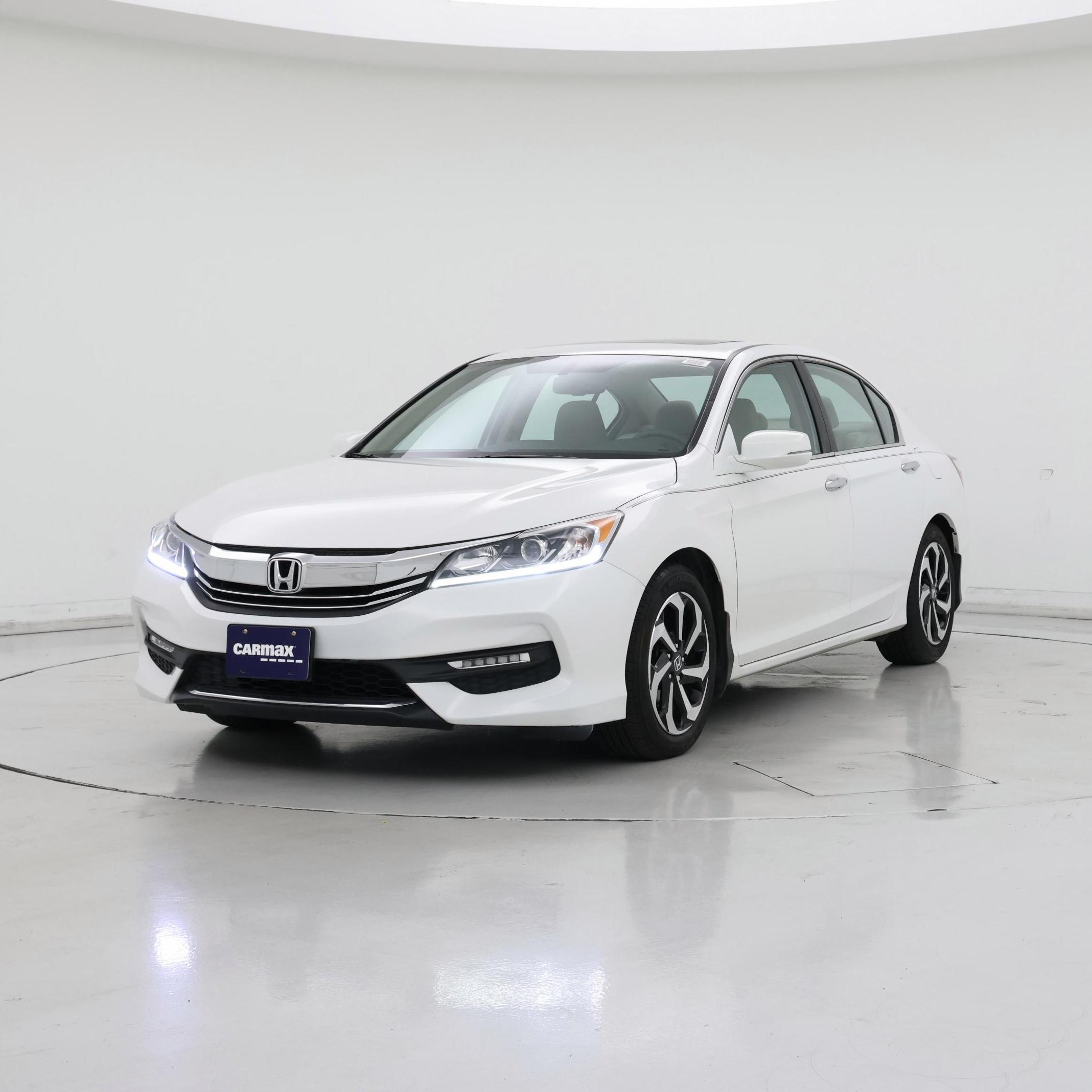 Thumbnail: 2016 Honda Accord - 4