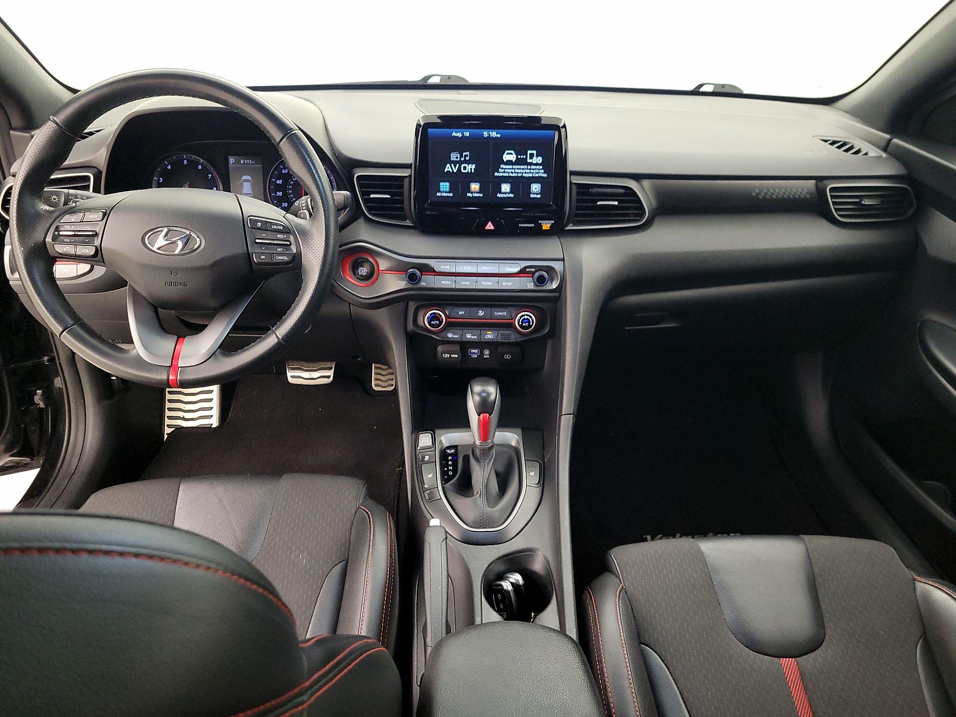 Thumbnail: 2019 Hyundai Veloster - 9