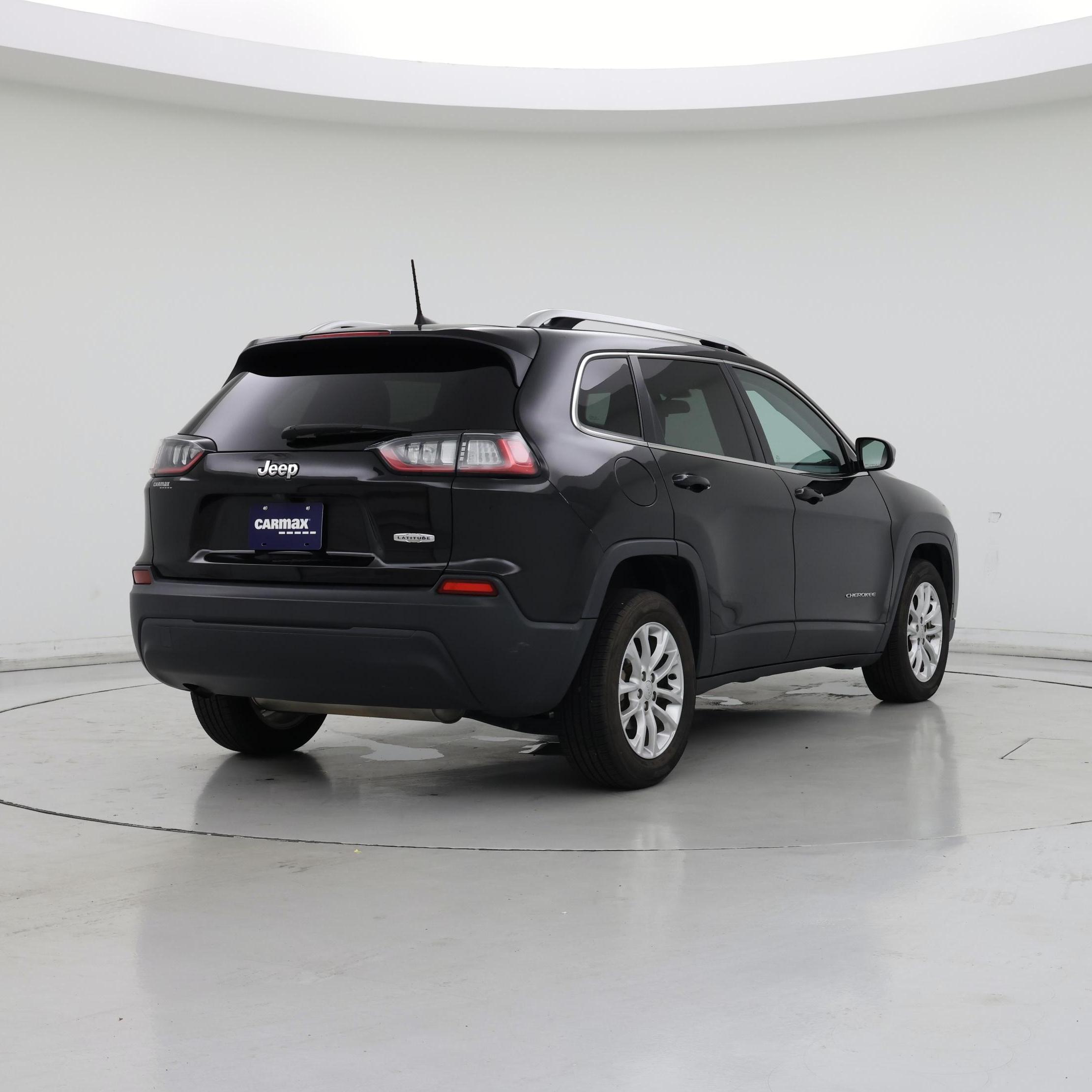 Thumbnail: 2019 Jeep Cherokee - 8