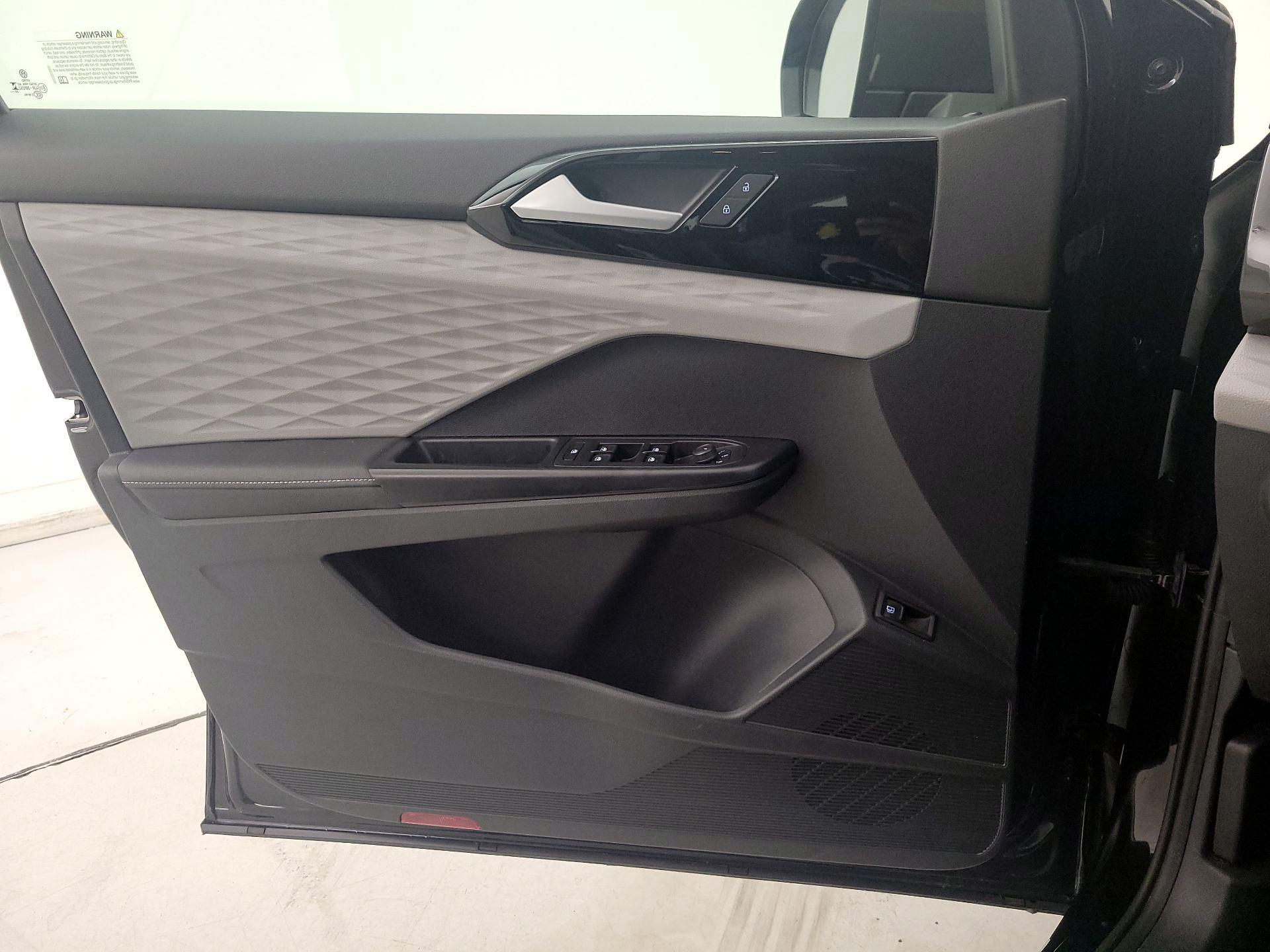 Thumbnail: 2024 Volkswagen Taos - 12