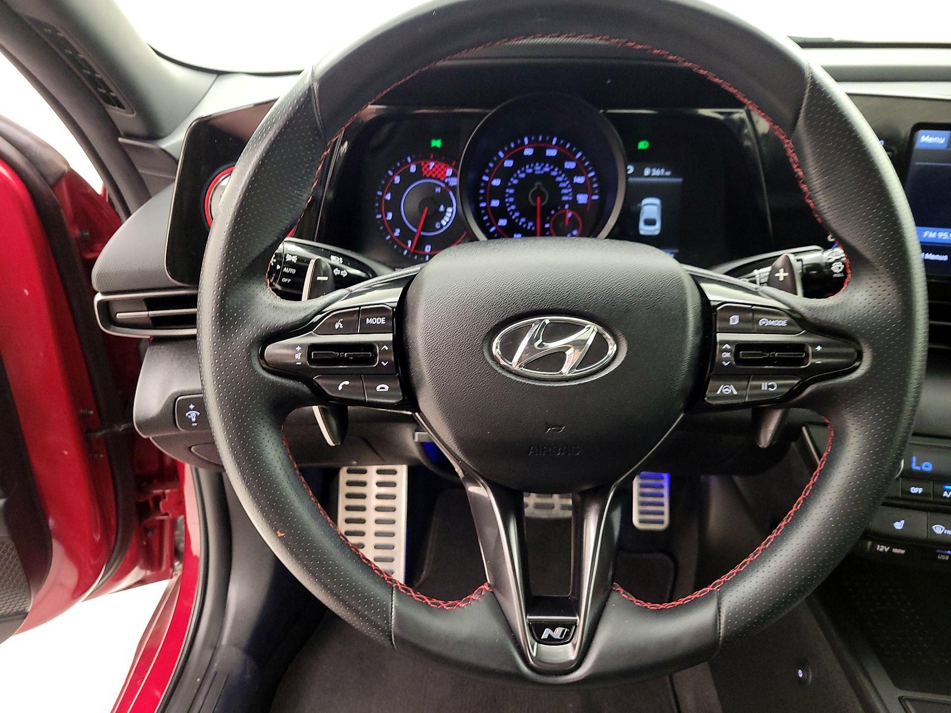 Thumbnail: 2022 Hyundai Elantra - 10