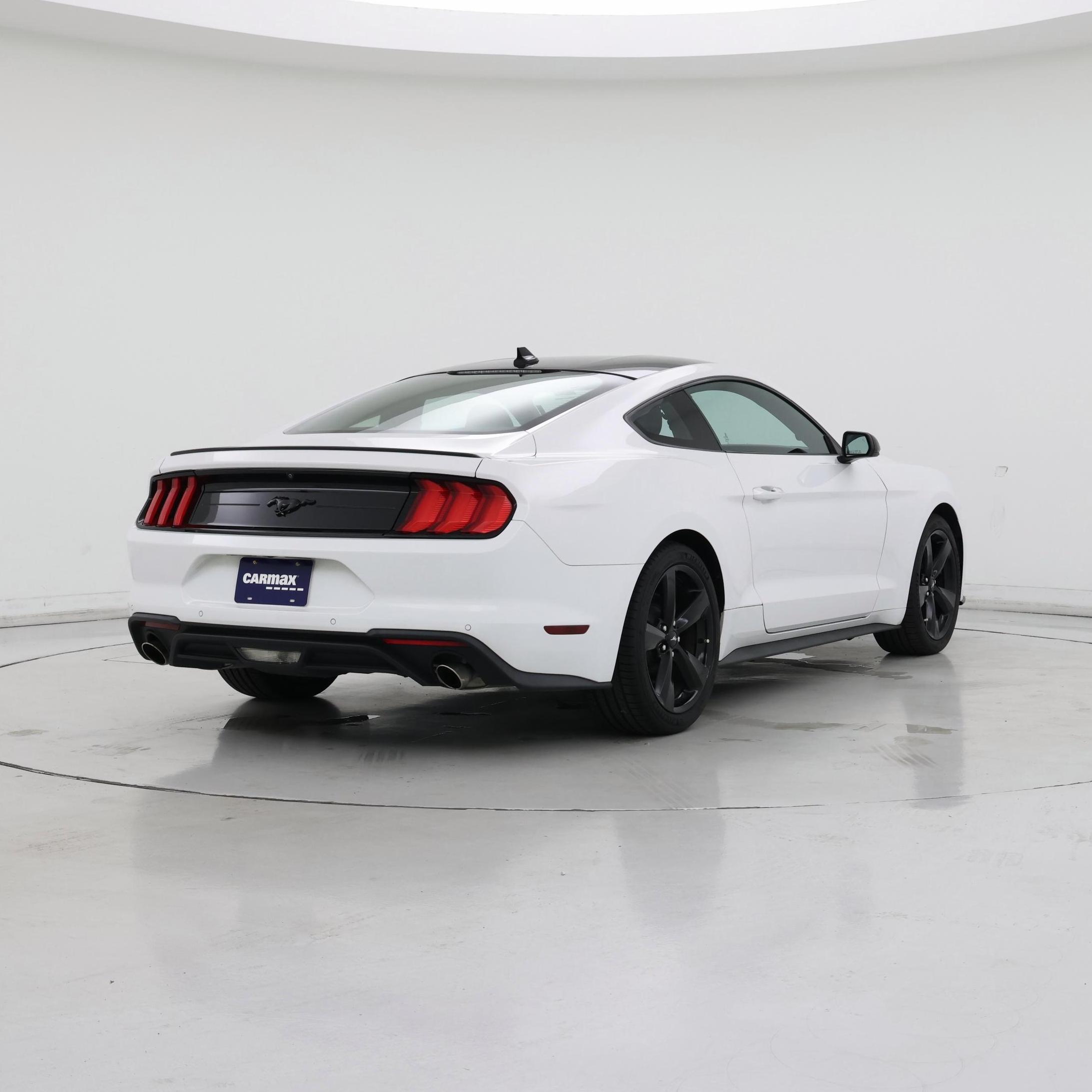 Thumbnail: 2022 Ford Mustang - 8