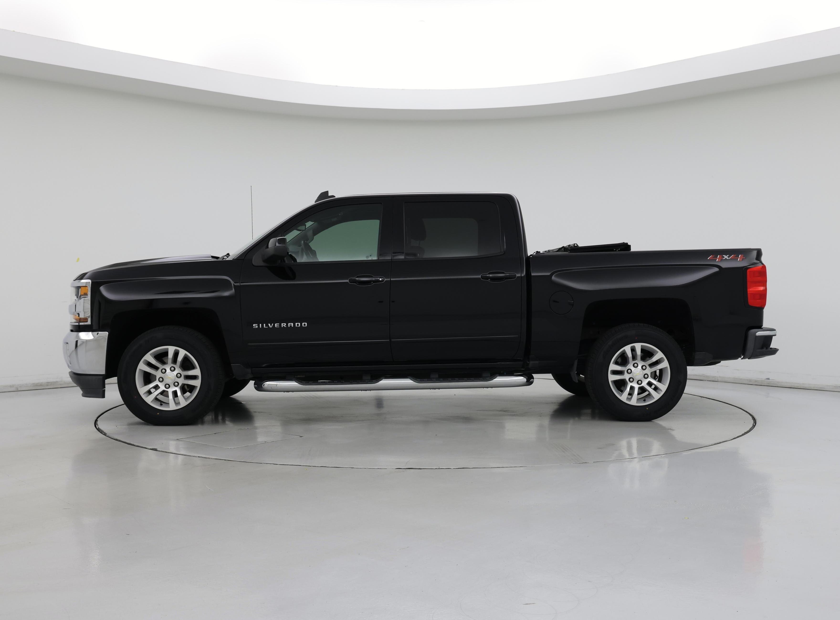 Thumbnail: 2018 Chevrolet Silverado 1500 - 3