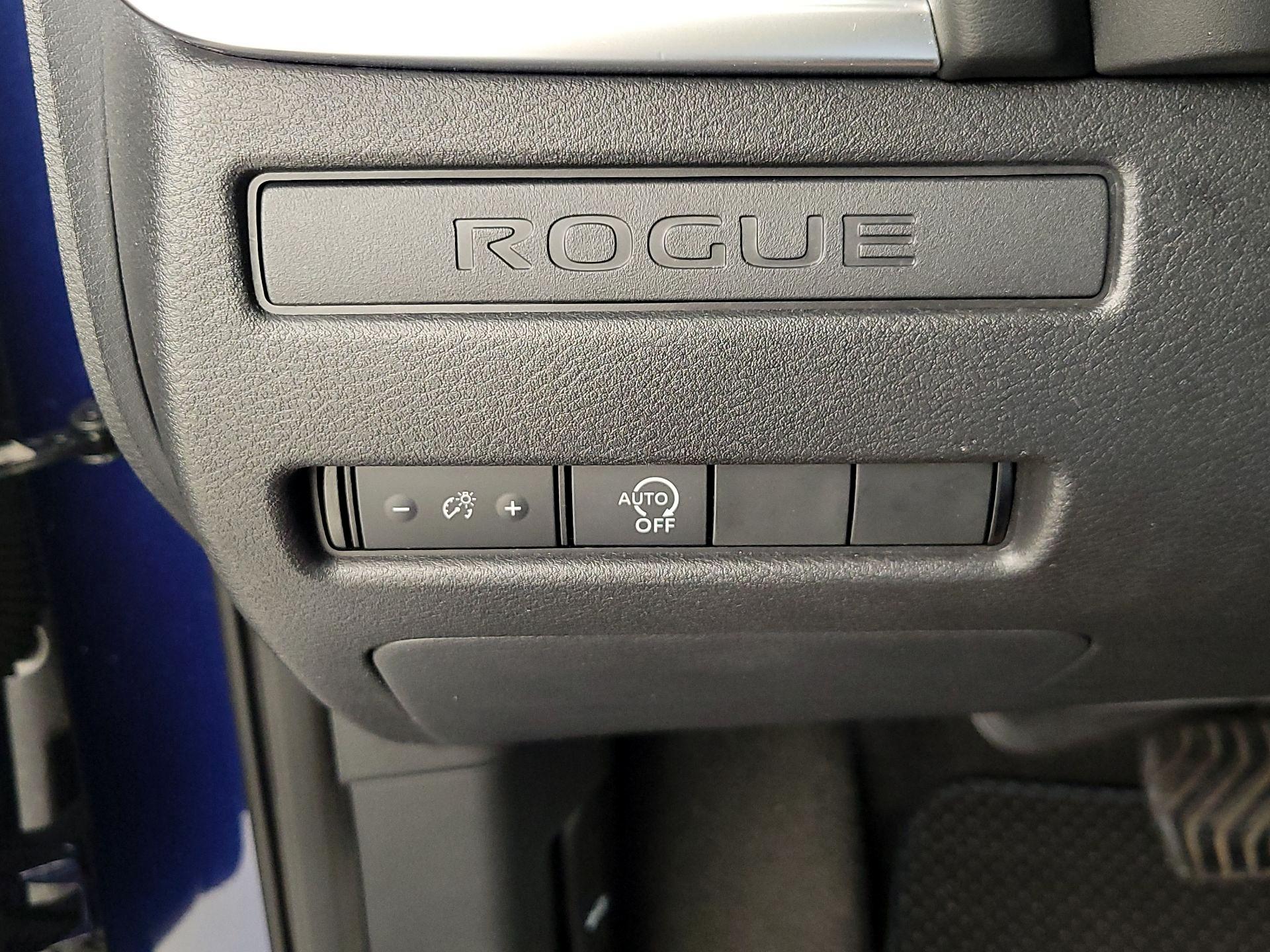 Thumbnail: 2023 Nissan Rogue - 13