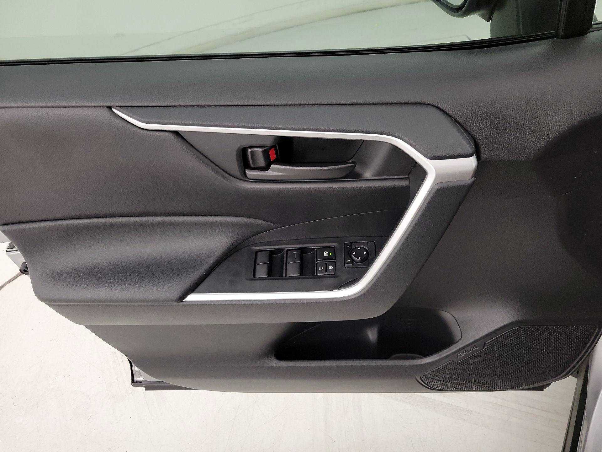 Thumbnail: 2023 Toyota RAV4 - 12