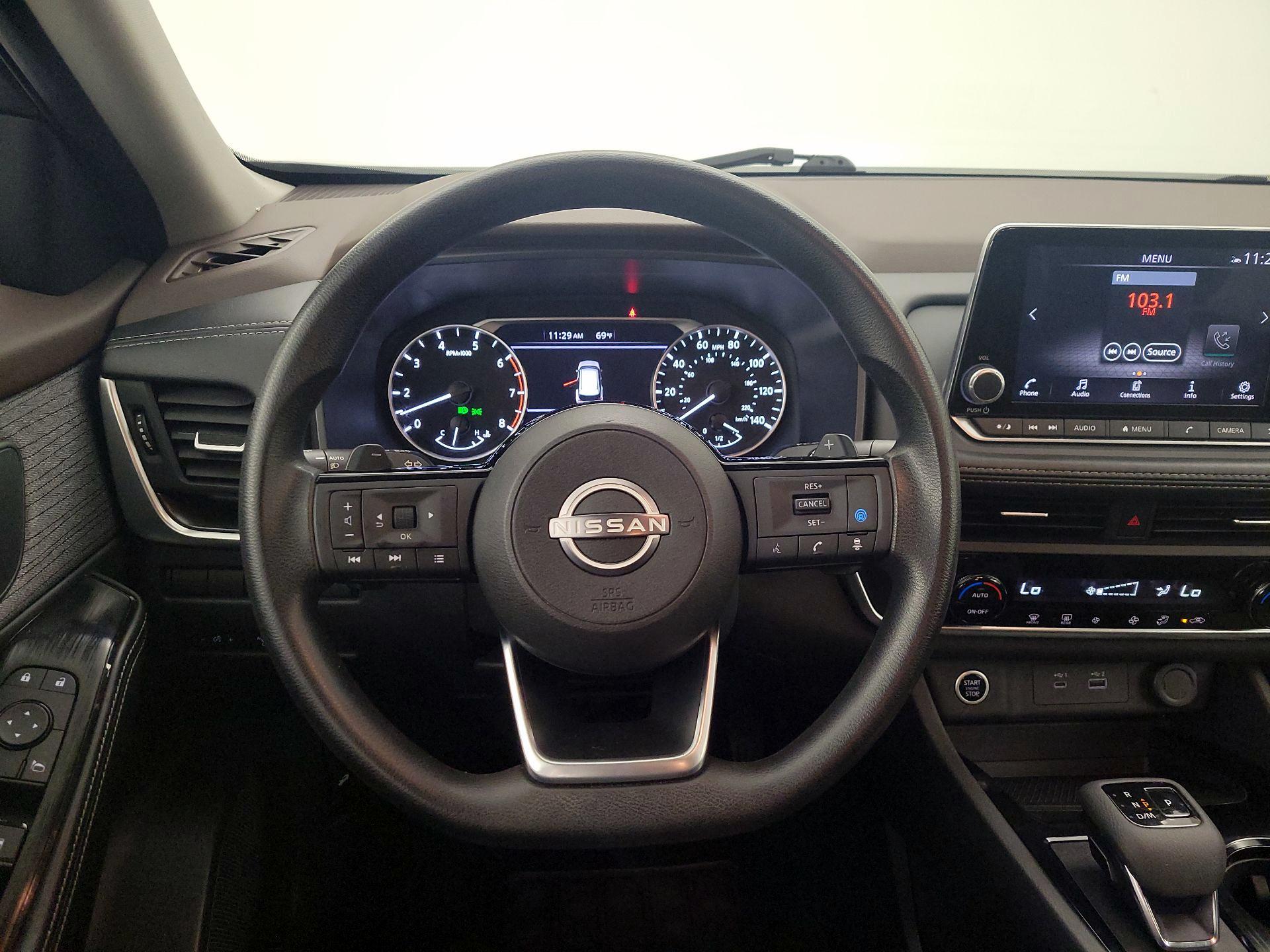 Thumbnail: 2023 Nissan Rogue - 10