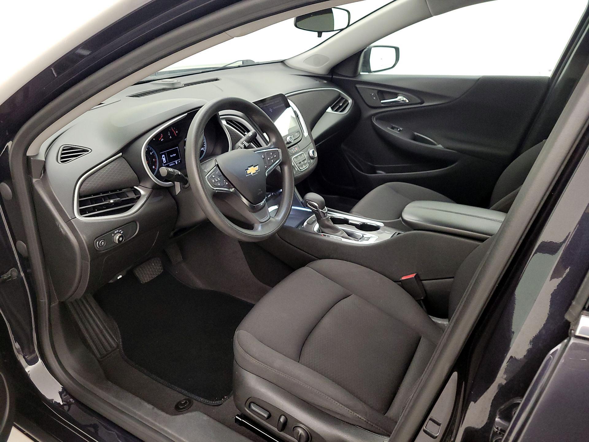 Thumbnail: 2023 Chevrolet Malibu - 11