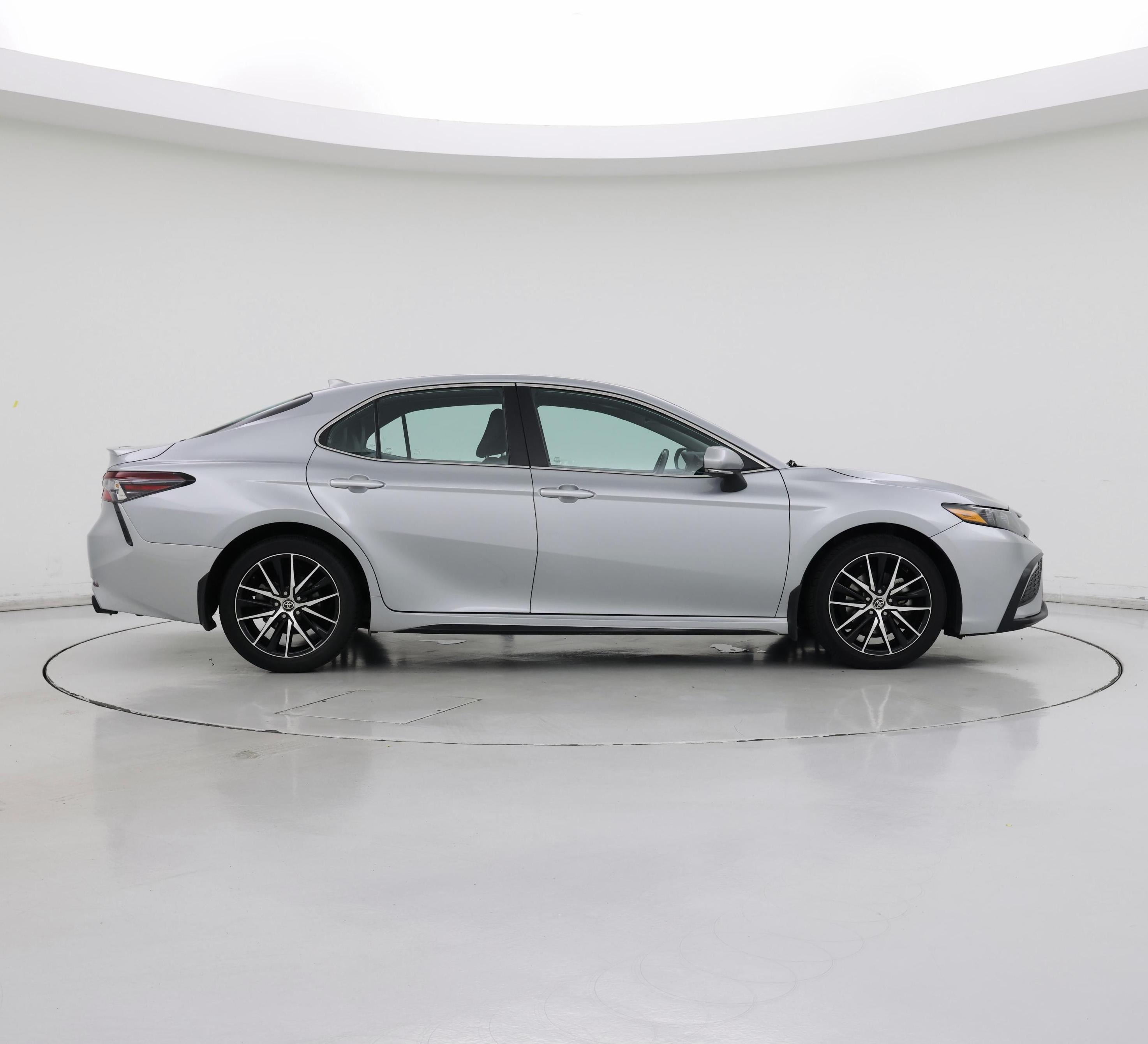 Thumbnail: 2023 Toyota Camry - 7
