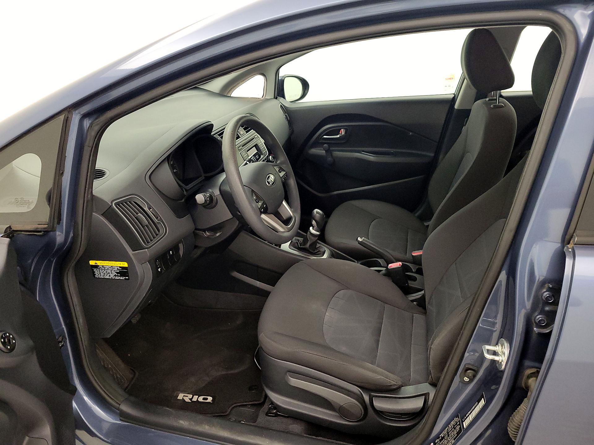 Thumbnail: 2016 Kia Rio - 11