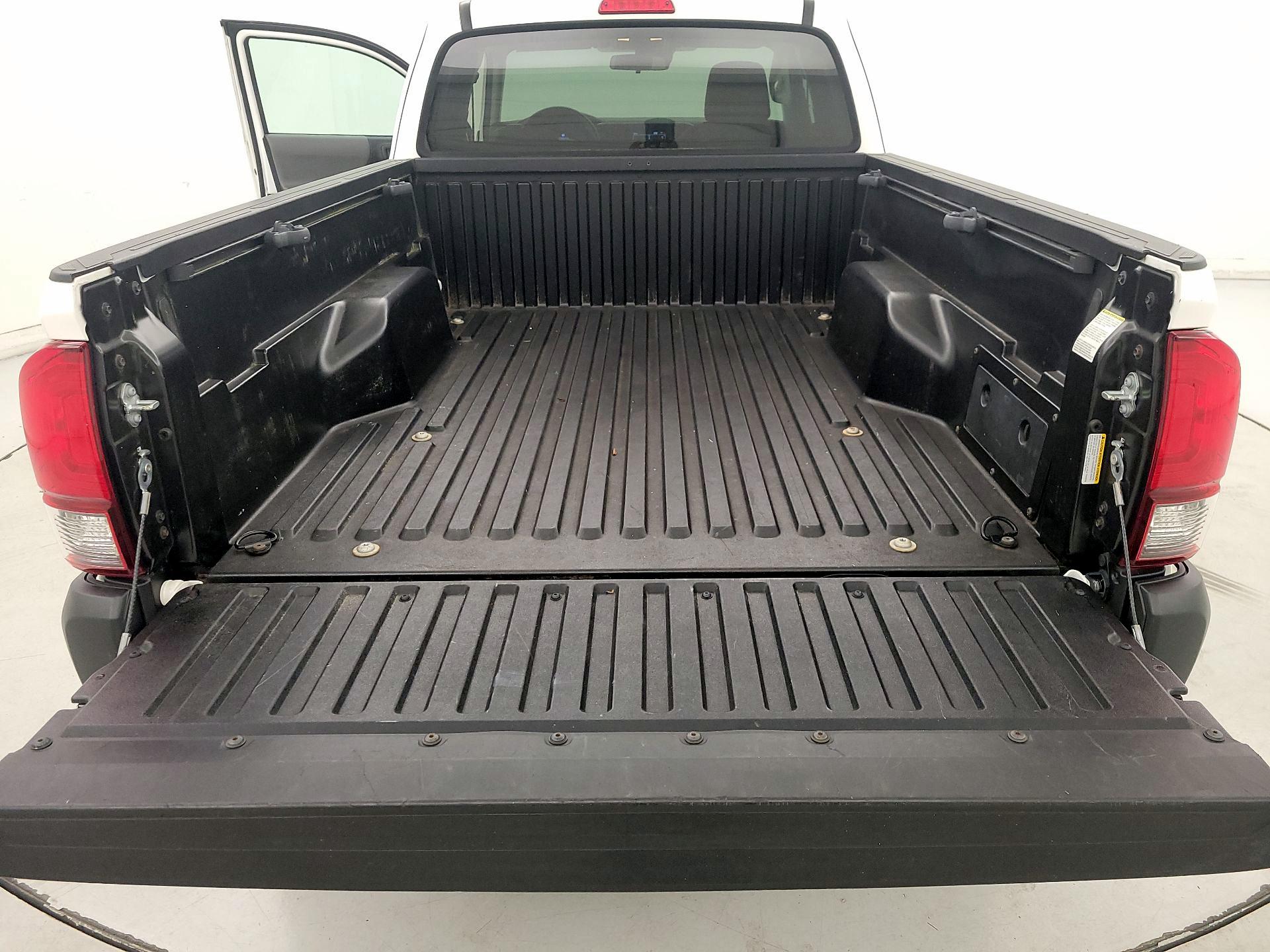 Thumbnail: 2021 Toyota Tacoma - 19