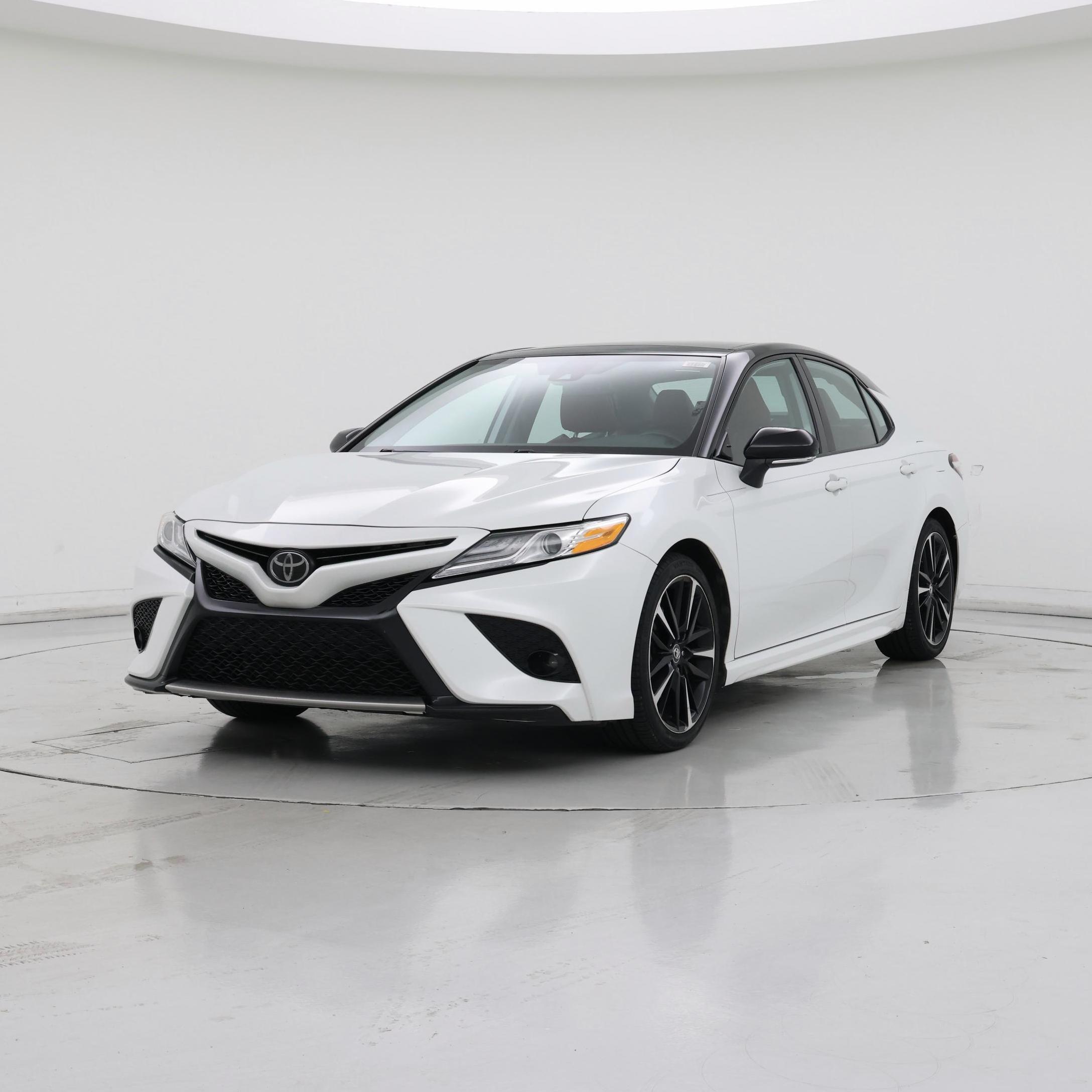 Thumbnail: 2020 Toyota Camry - 4