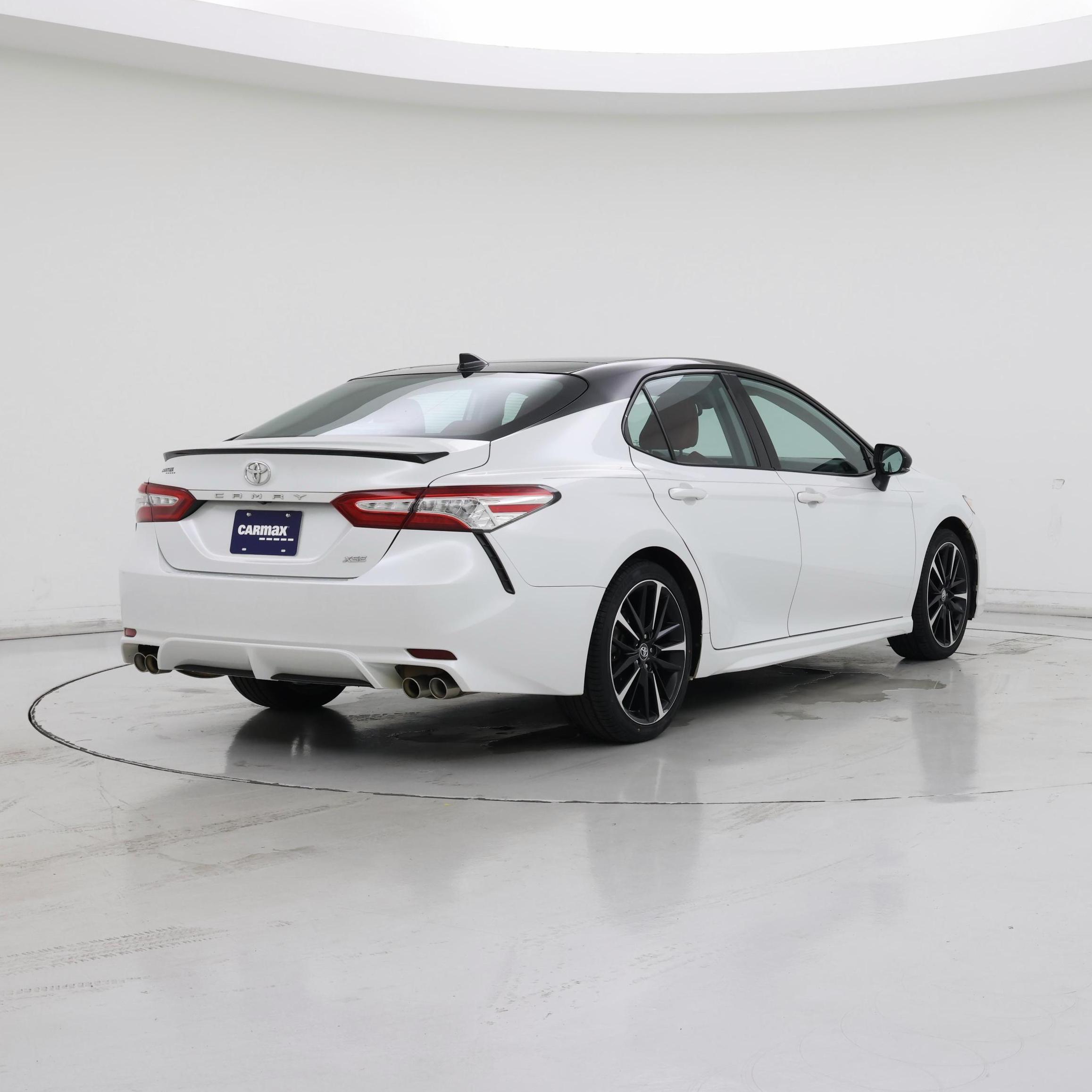 Thumbnail: 2020 Toyota Camry - 8