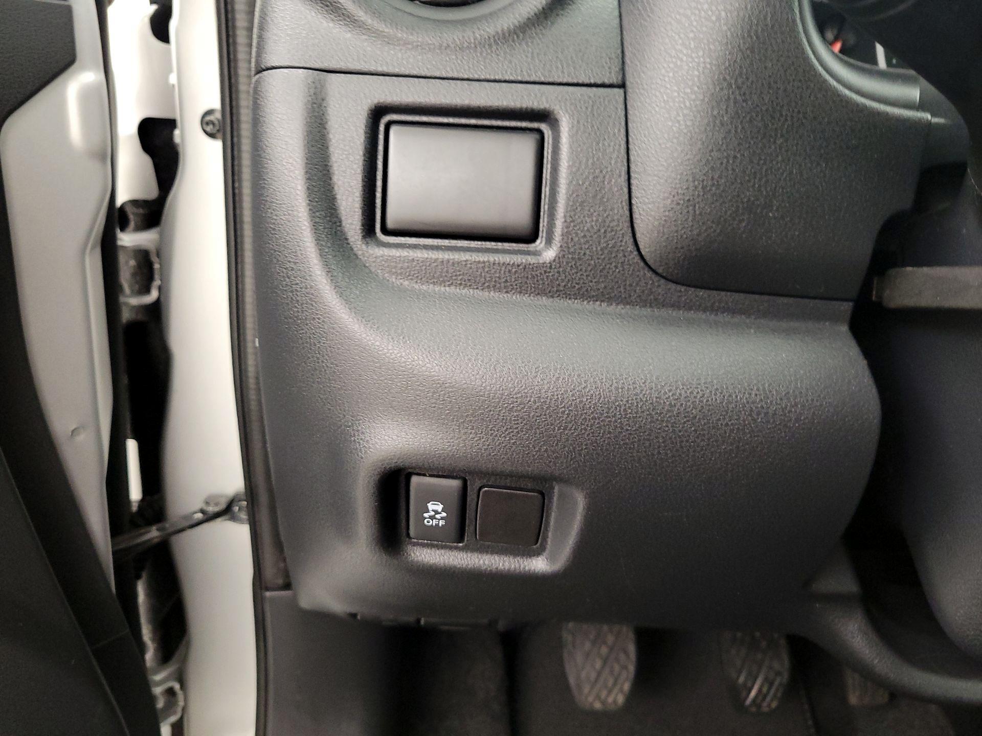 Thumbnail: 2014 Nissan Versa - 13