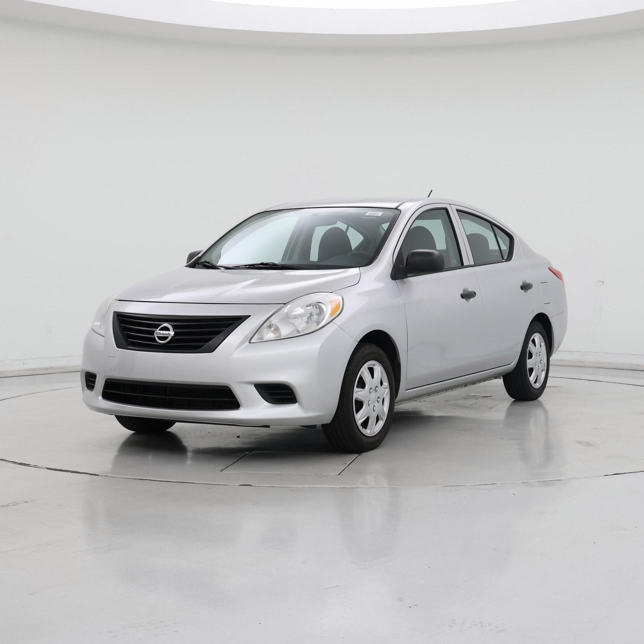 Thumbnail: 2014 Nissan Versa - 4