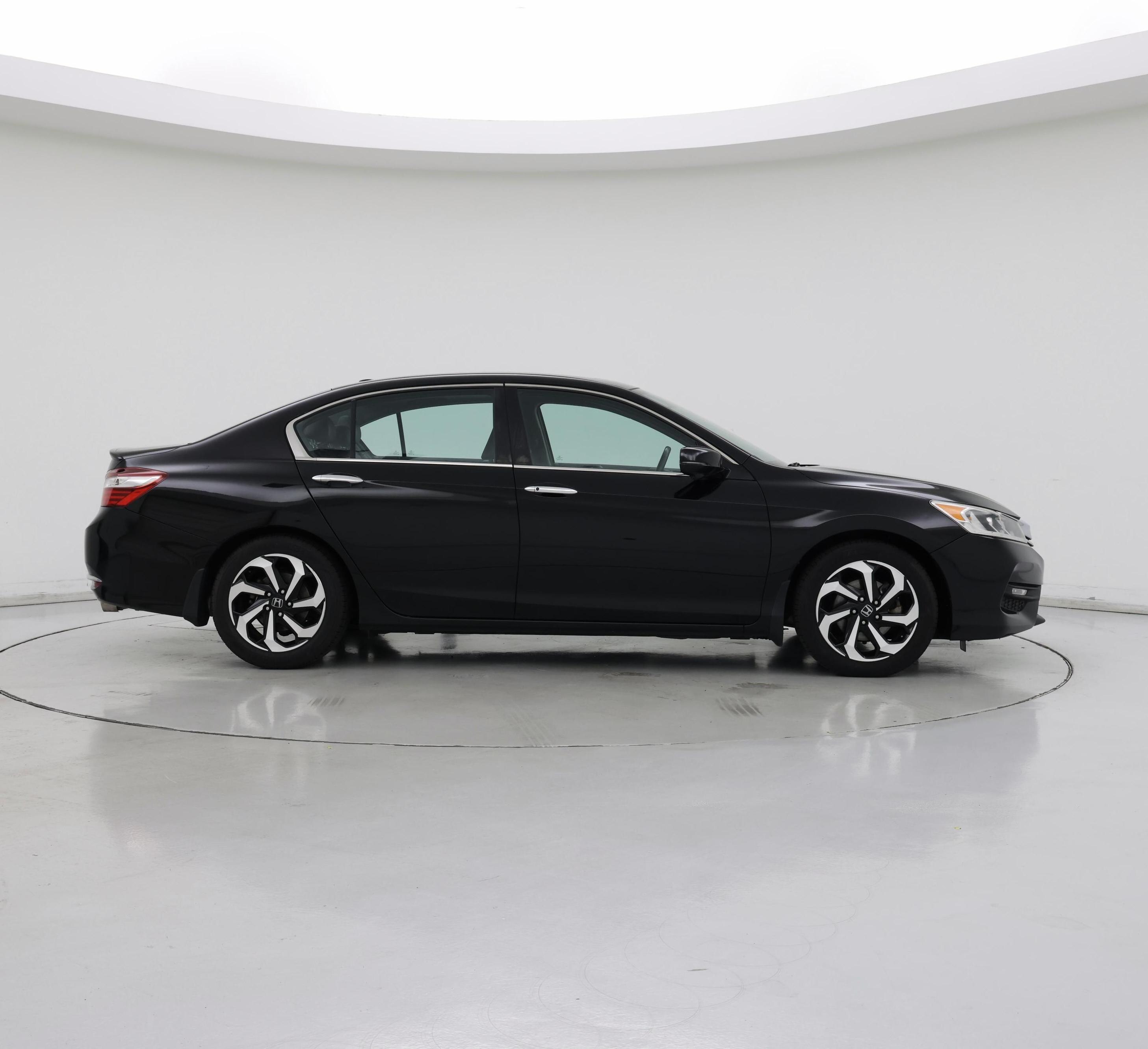 Thumbnail: 2017 Honda Accord - 7