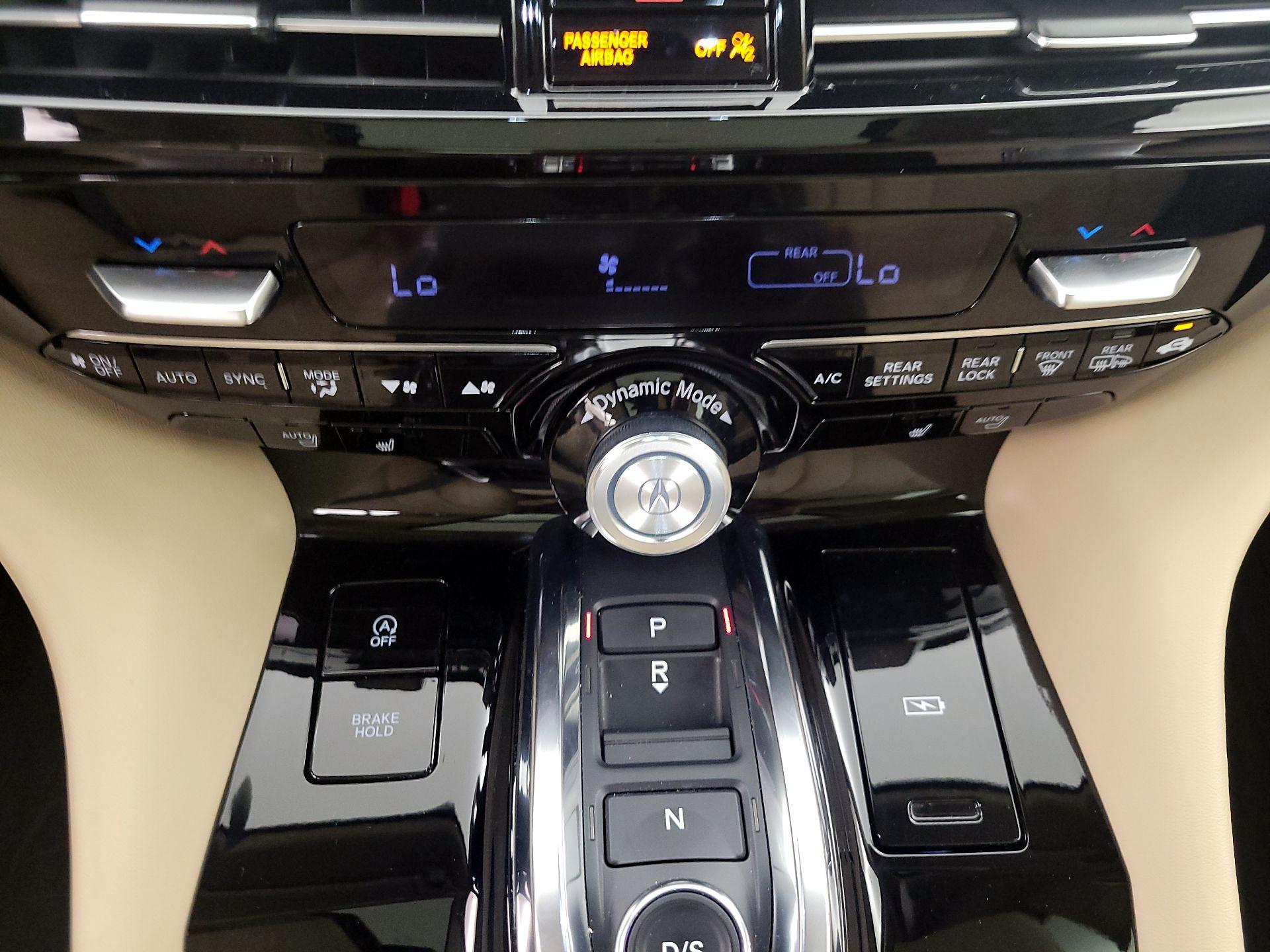 Thumbnail: 2022 Acura MDX - 17