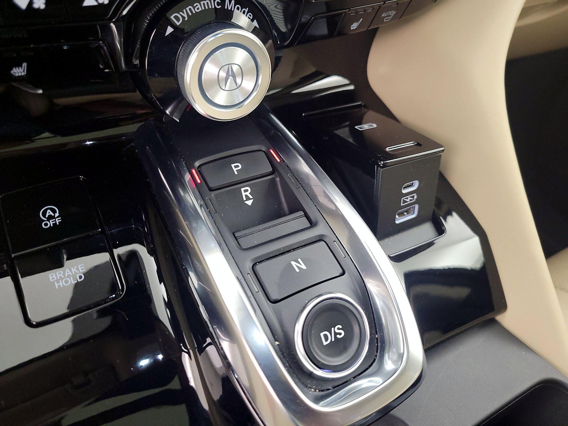 Thumbnail: 2022 Acura MDX - 18