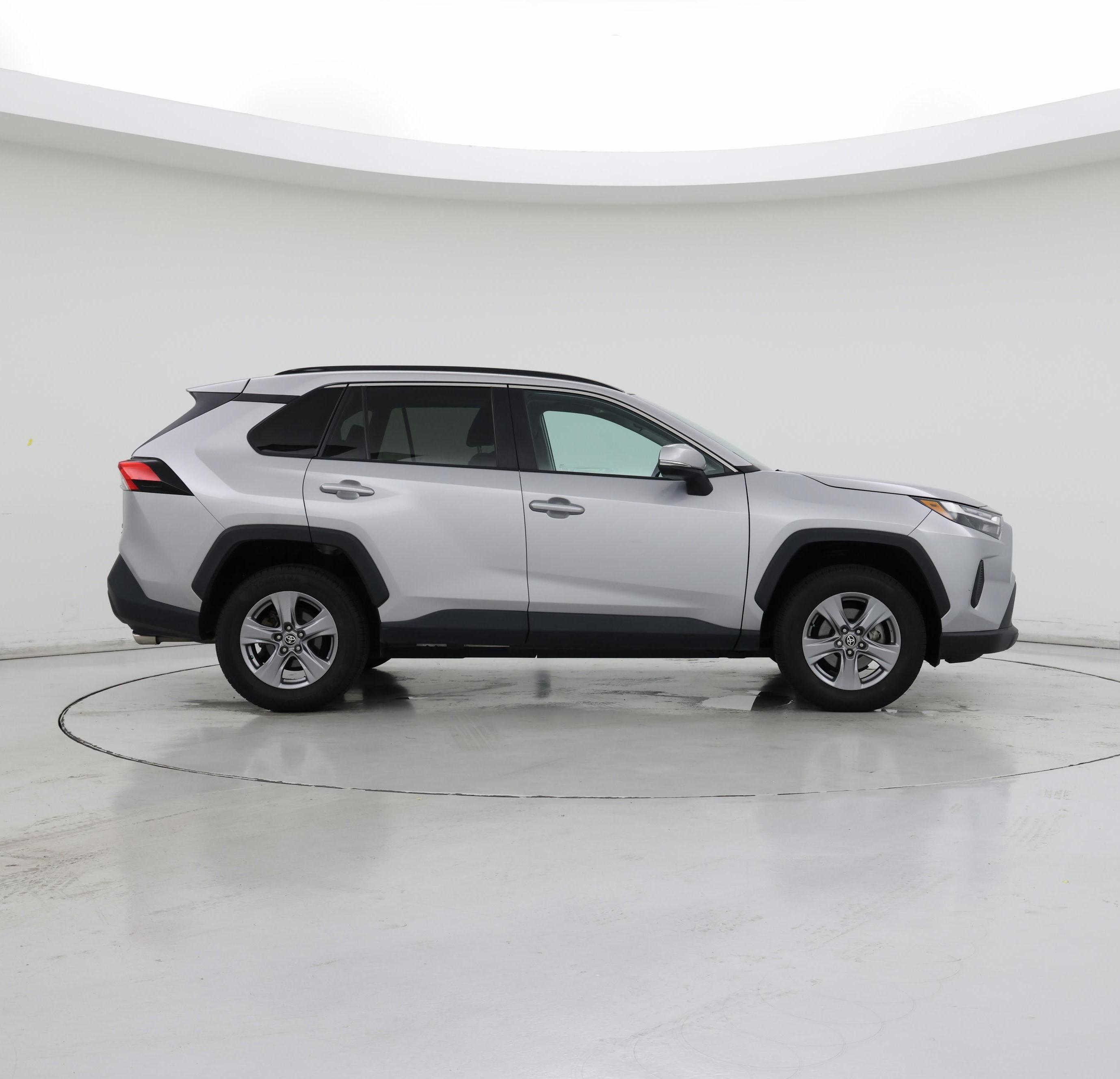 Thumbnail: 2022 Toyota RAV4 - 7