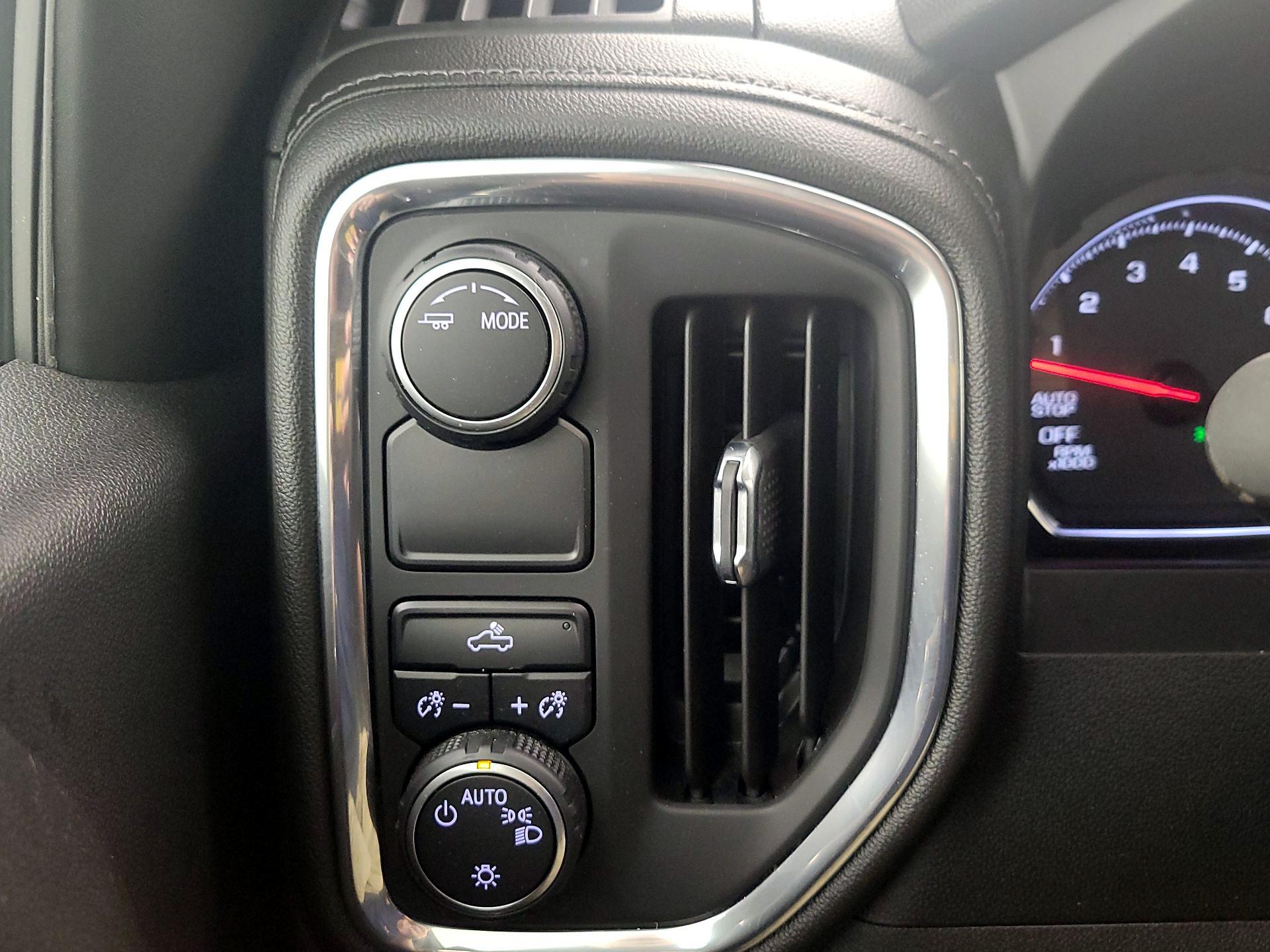 Thumbnail: 2021 Chevrolet Silverado 1500 - 13