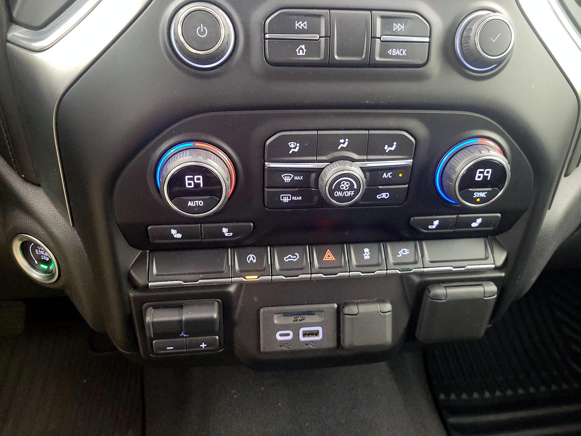 Thumbnail: 2021 Chevrolet Silverado 1500 - 16