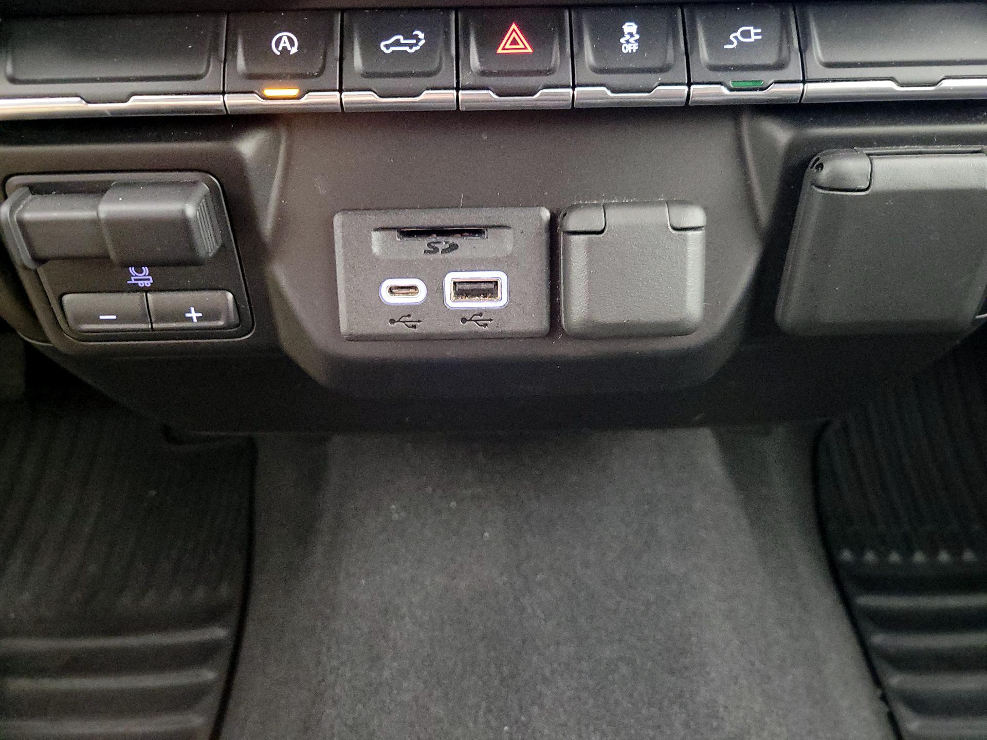 Thumbnail: 2021 Chevrolet Silverado 1500 - 18