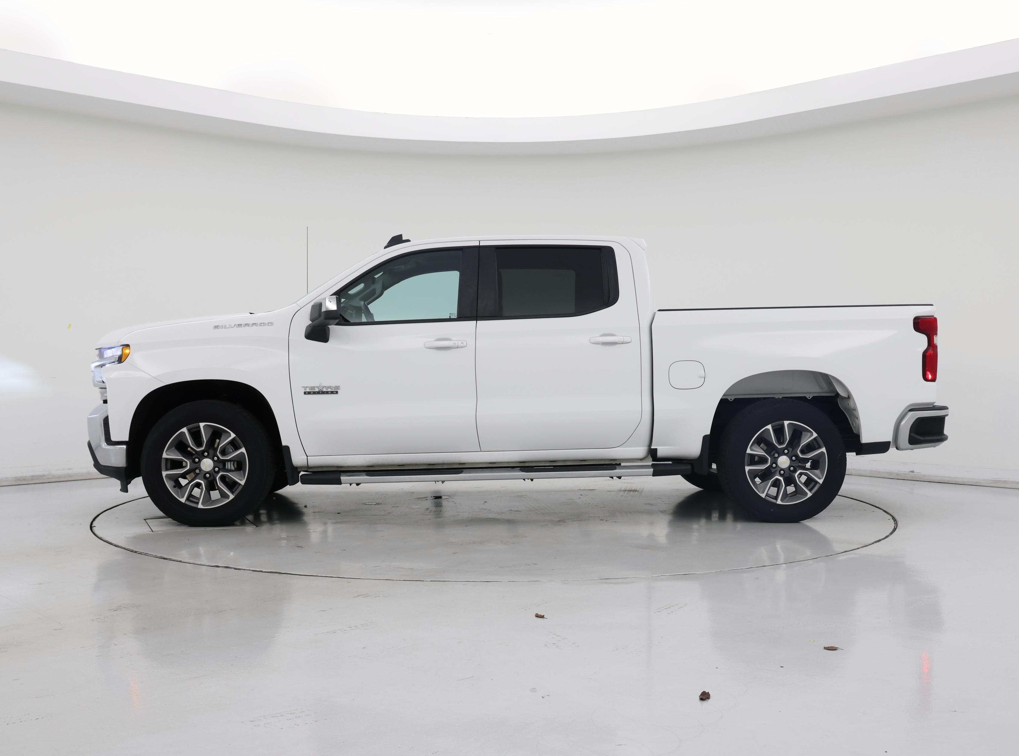 Thumbnail: 2021 Chevrolet Silverado 1500 - 3