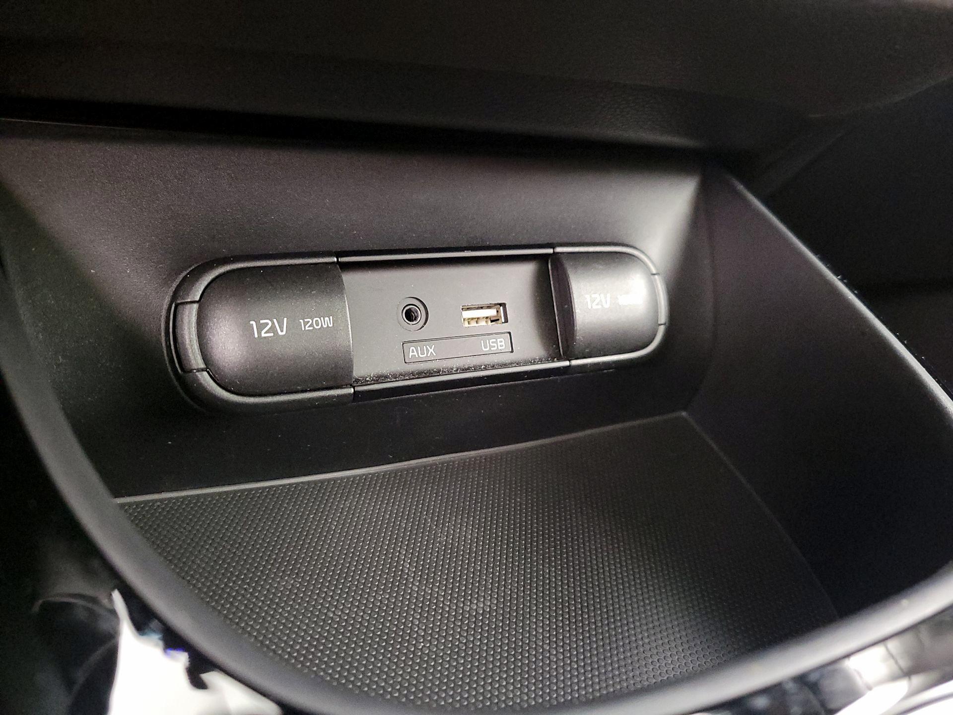 Thumbnail: 2016 Kia Soul - 19