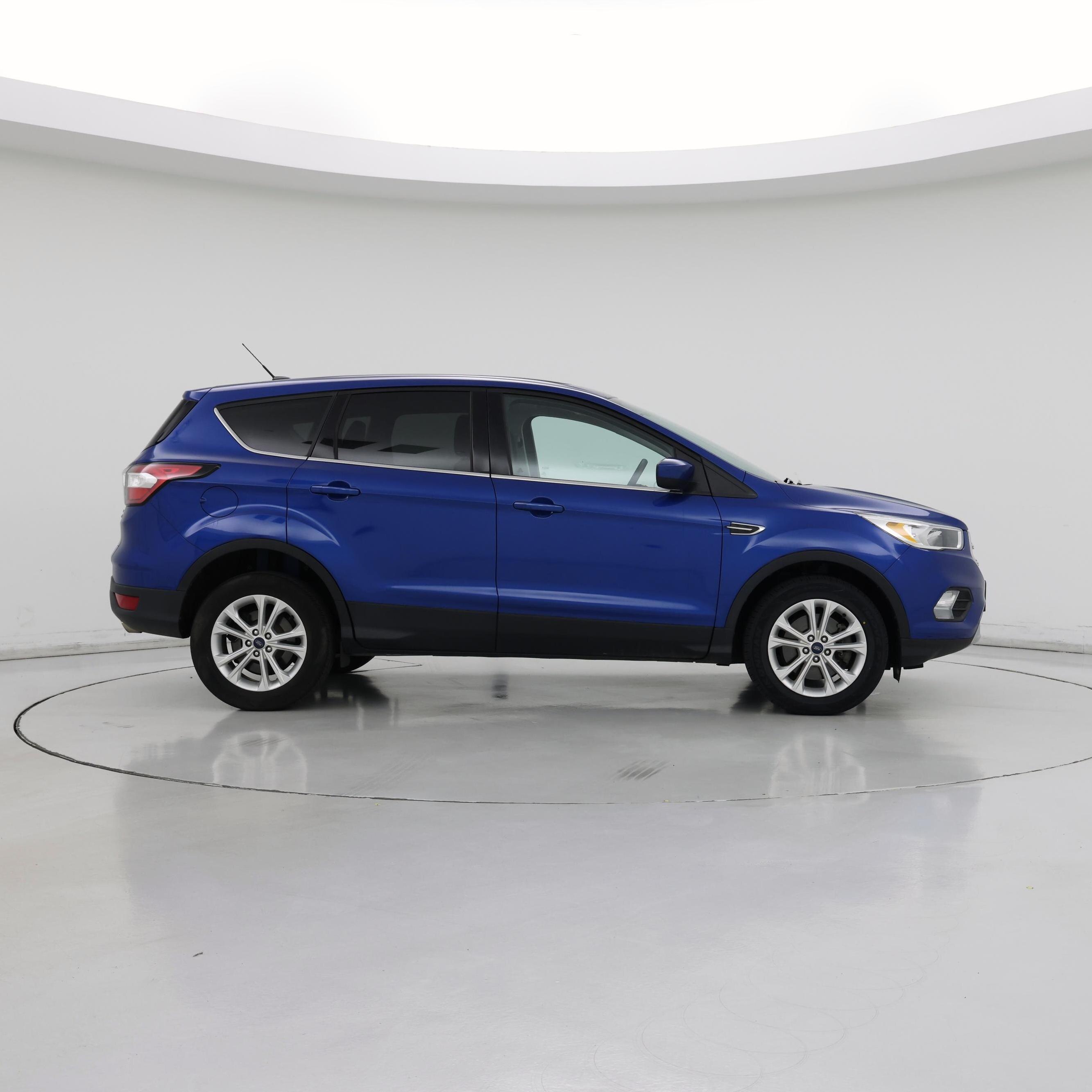 Thumbnail: 2017 Ford Escape - 7