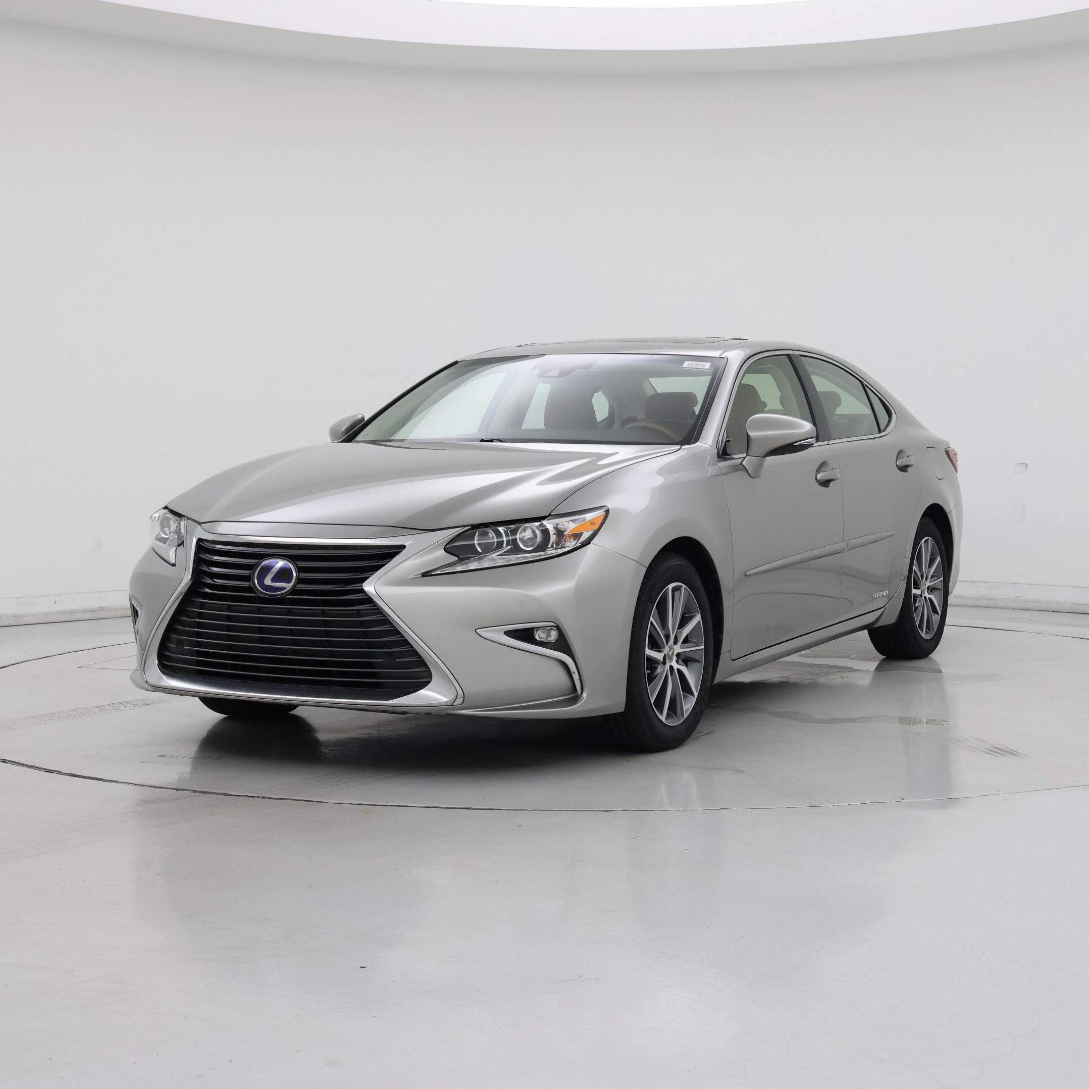 Thumbnail: 2017 Lexus ES - 4