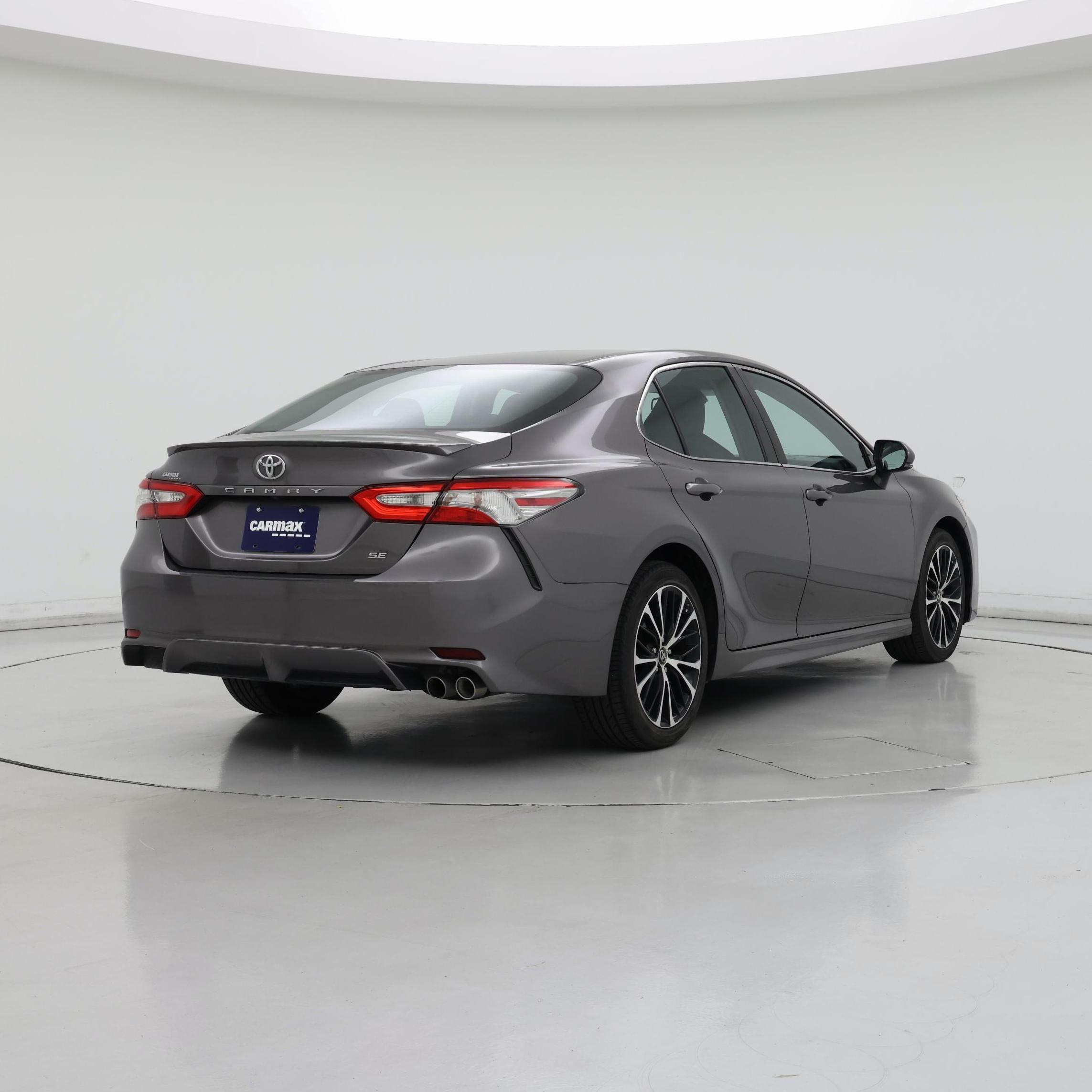Thumbnail: 2018 Toyota Camry - 8