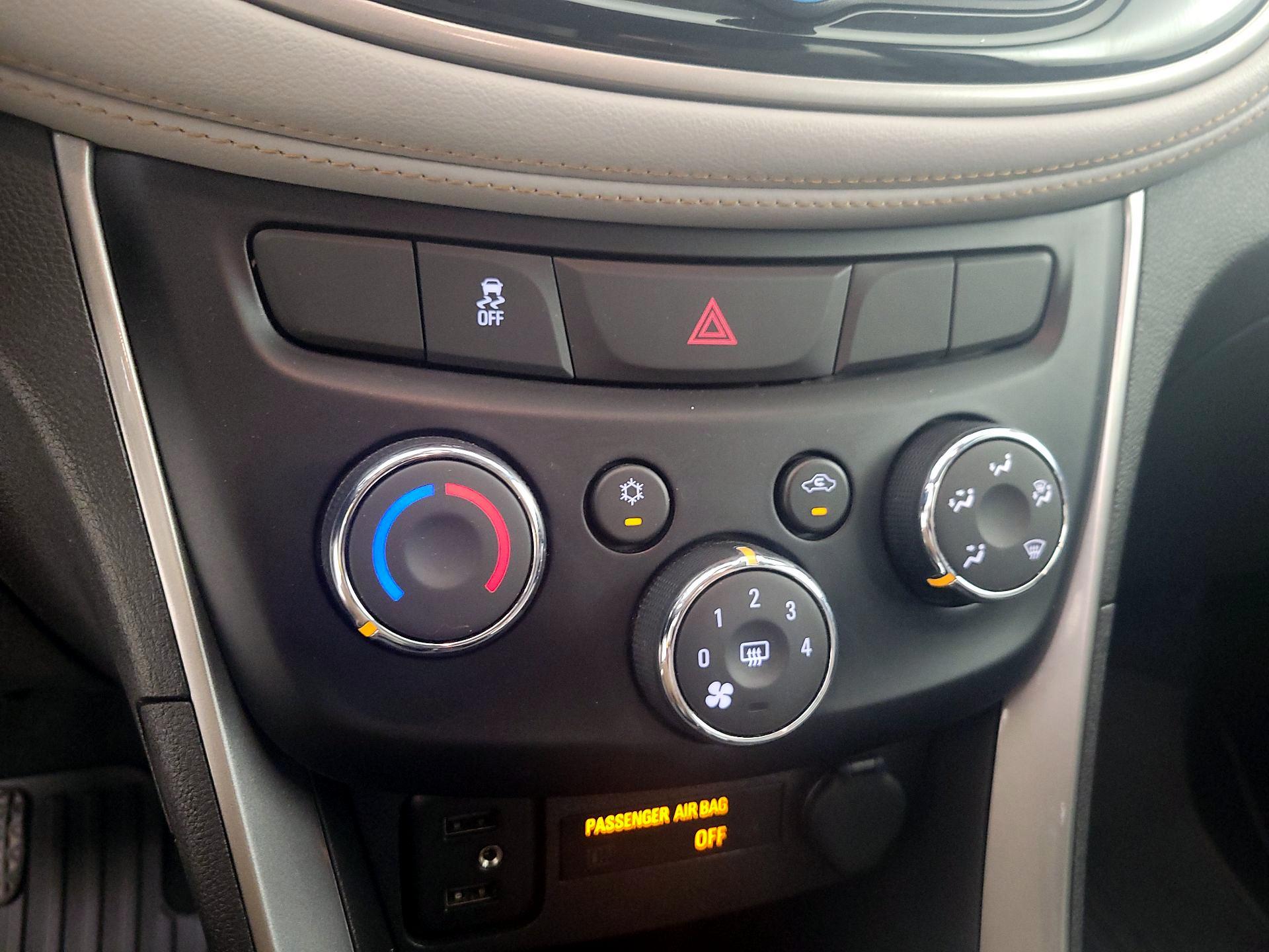 Thumbnail: 2020 Chevrolet Trax - 16