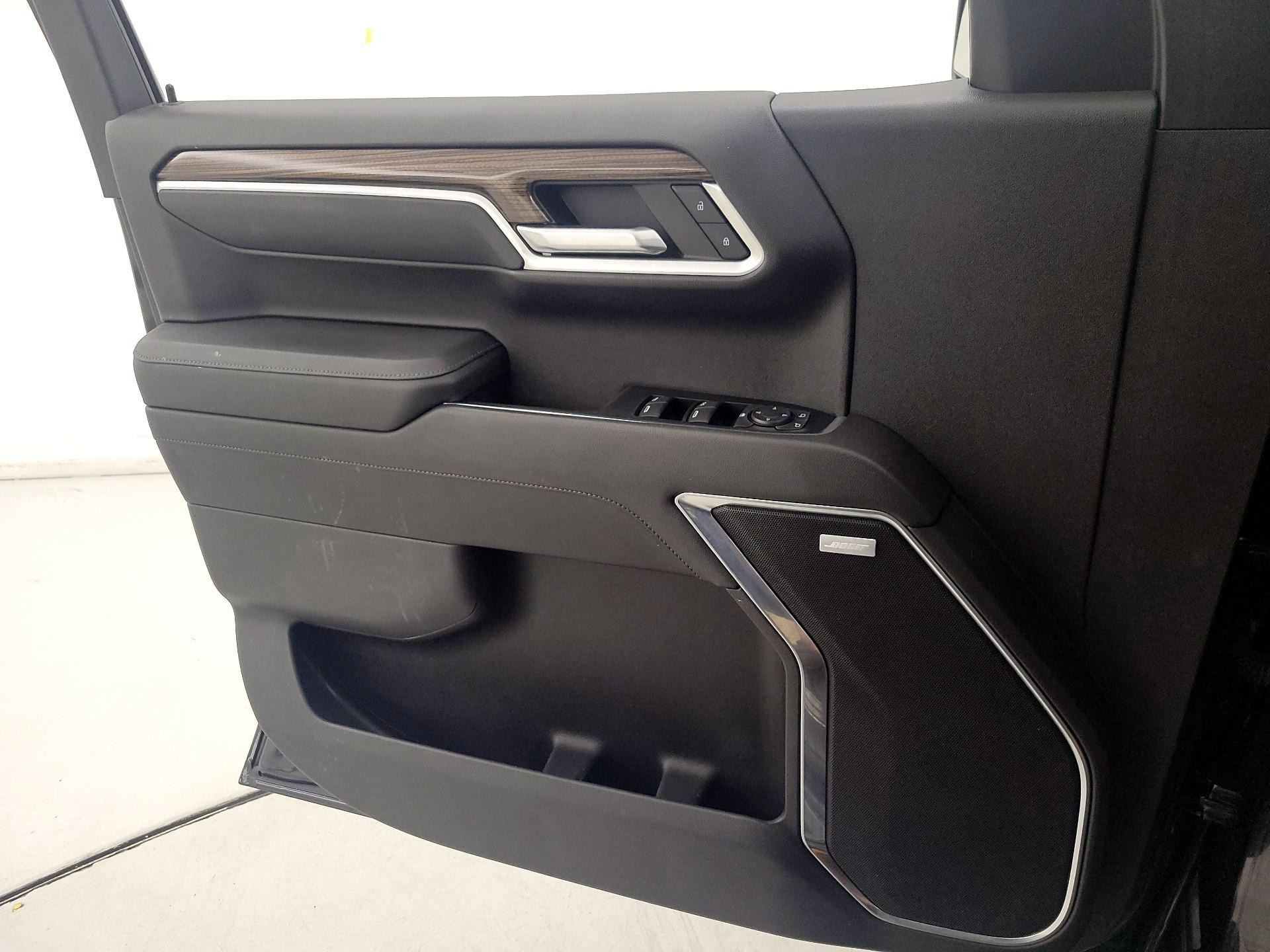 Thumbnail: 2022 Chevrolet Silverado 1500 - 12